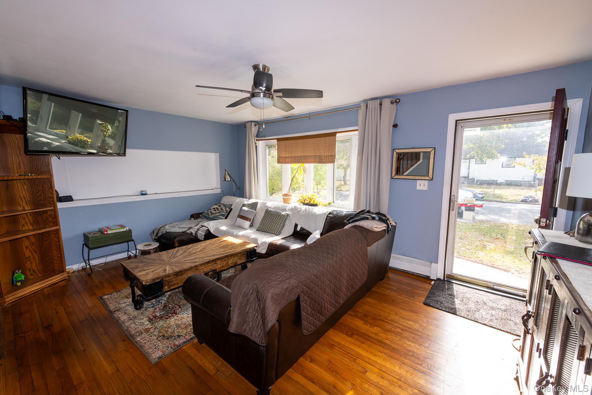 #6 photo, 245 Ackerman Street, サフォーク郡 Central Islip , NY 11722