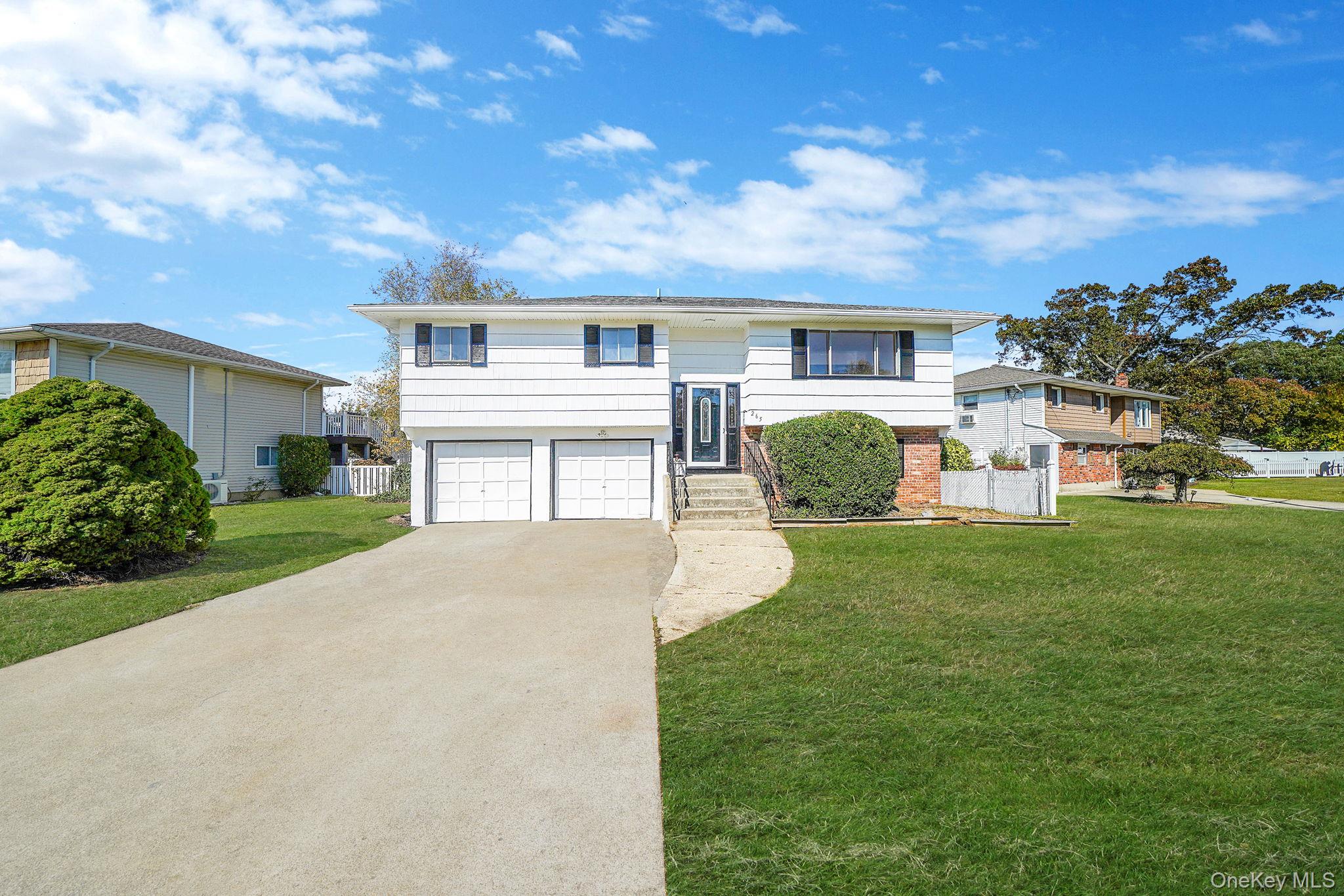 #1 photo, 265 Kellum Street, サフォーク郡 West Babylon , NY 11704