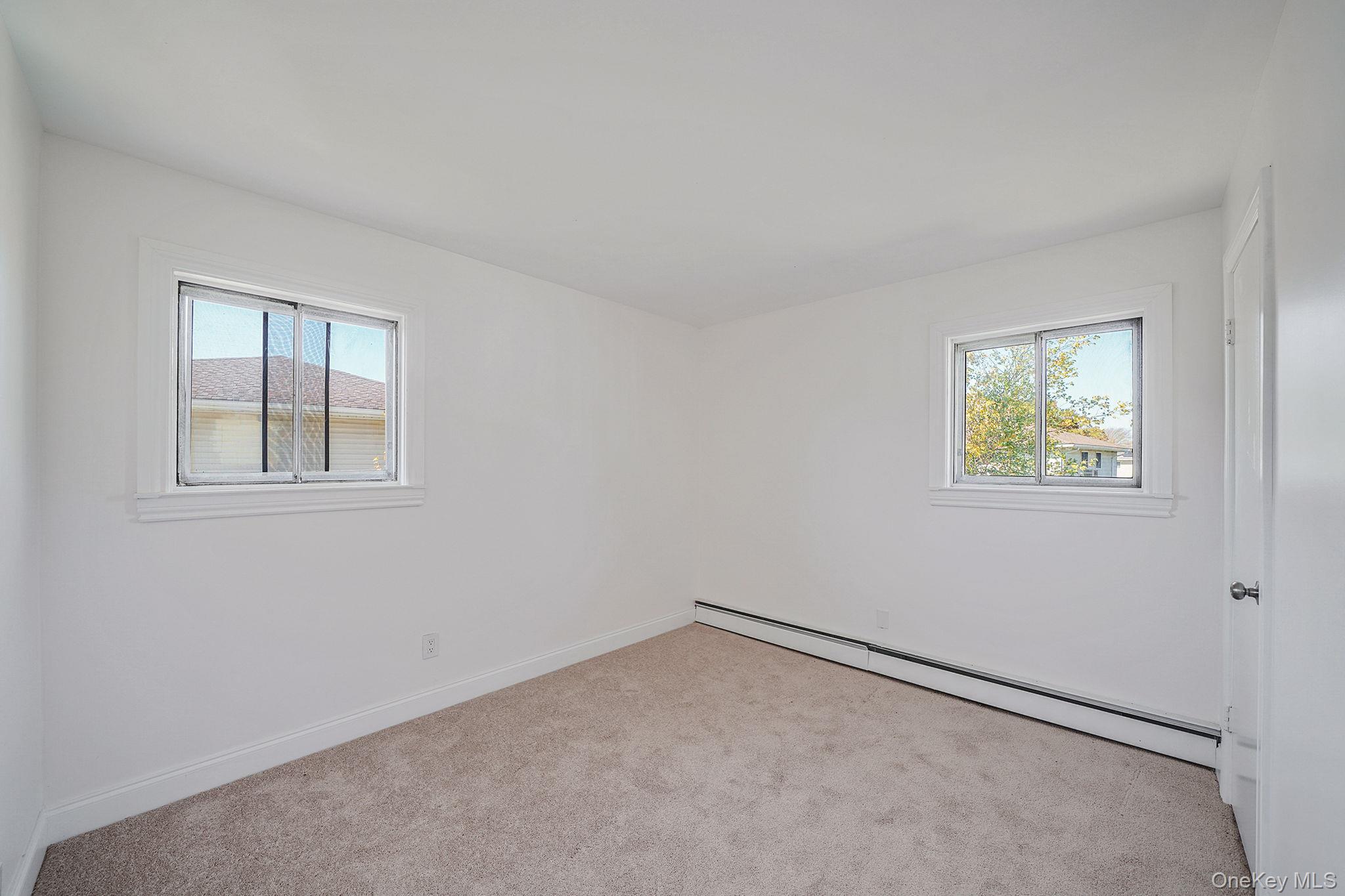 #16 photo, 265 Kellum Street, サフォーク郡 West Babylon , NY 11704