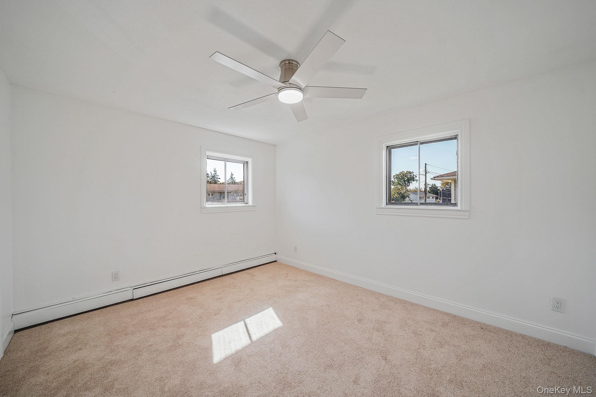 #18 photo, 265 Kellum Street, サフォーク郡 West Babylon , NY 11704