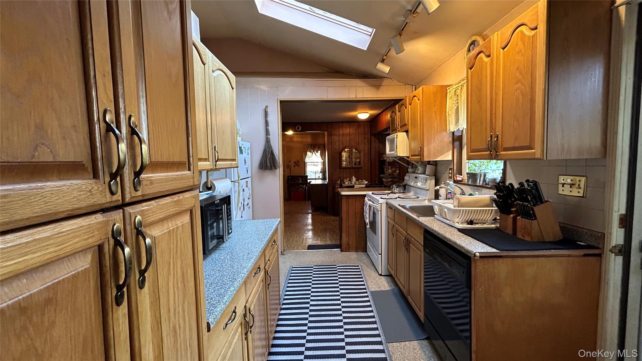 #12 photo, 21 Newfoundland Avenue, Huntington , NY 11743