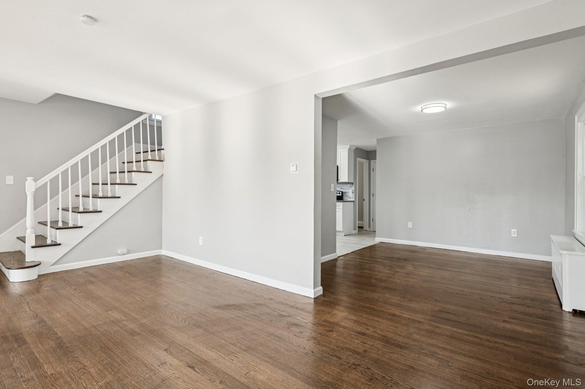 #11 photo, 25 Roosevelt Street, Bay Shore , NY 11706