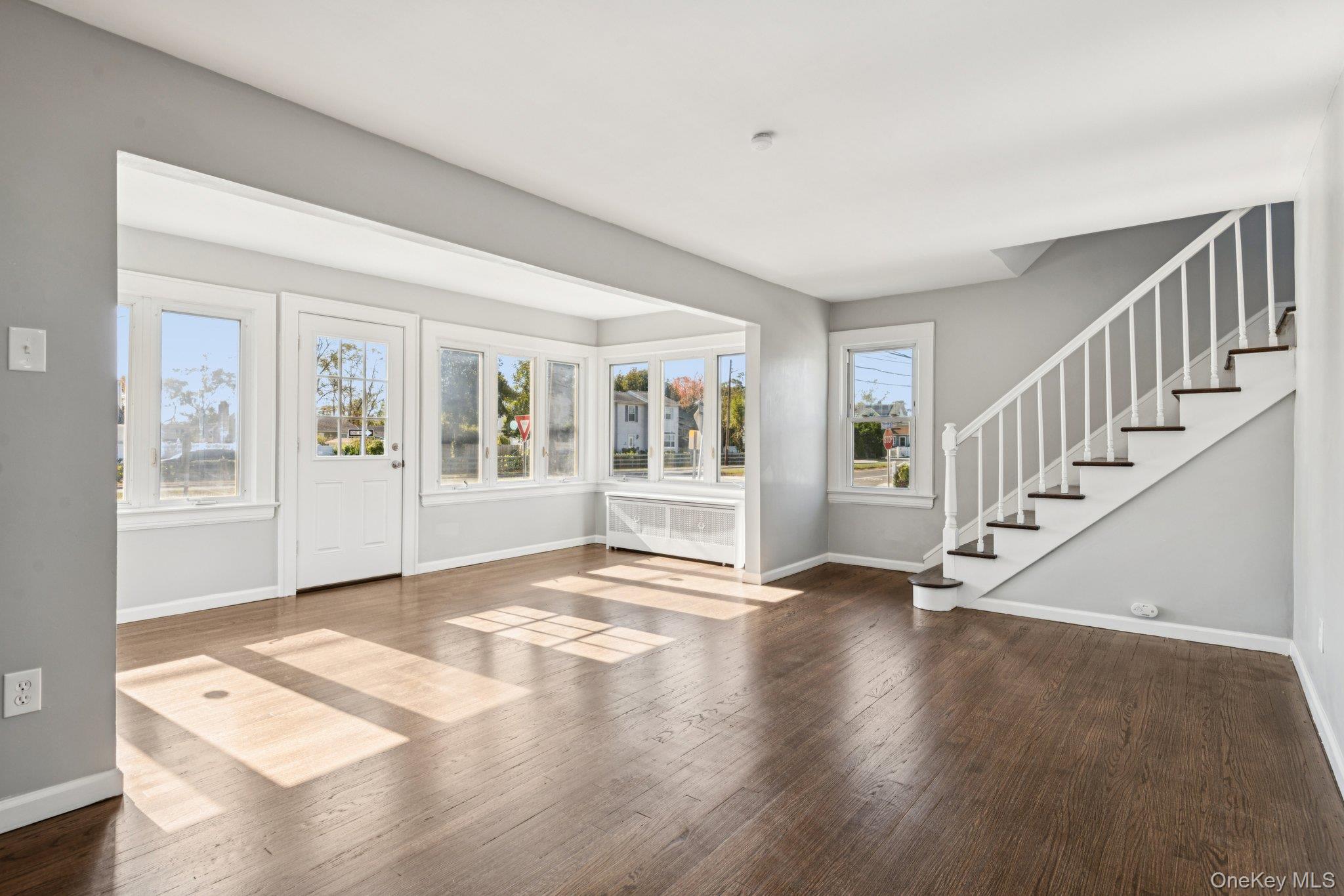 #9 photo, 25 Roosevelt Street, Bay Shore , NY 11706