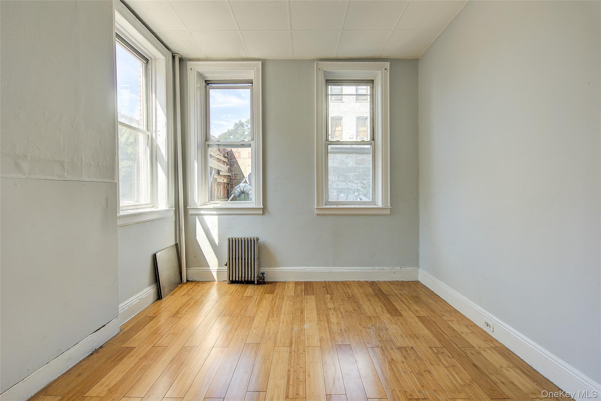 #17 photo, 1701 Gates Avenue, Ridgewood , NY 11385