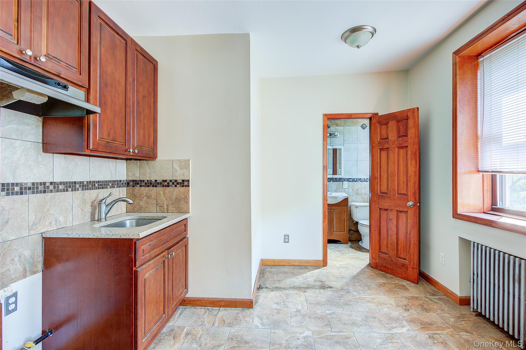 #2 photo, 1701 Gates Avenue, Ridgewood , NY 11385