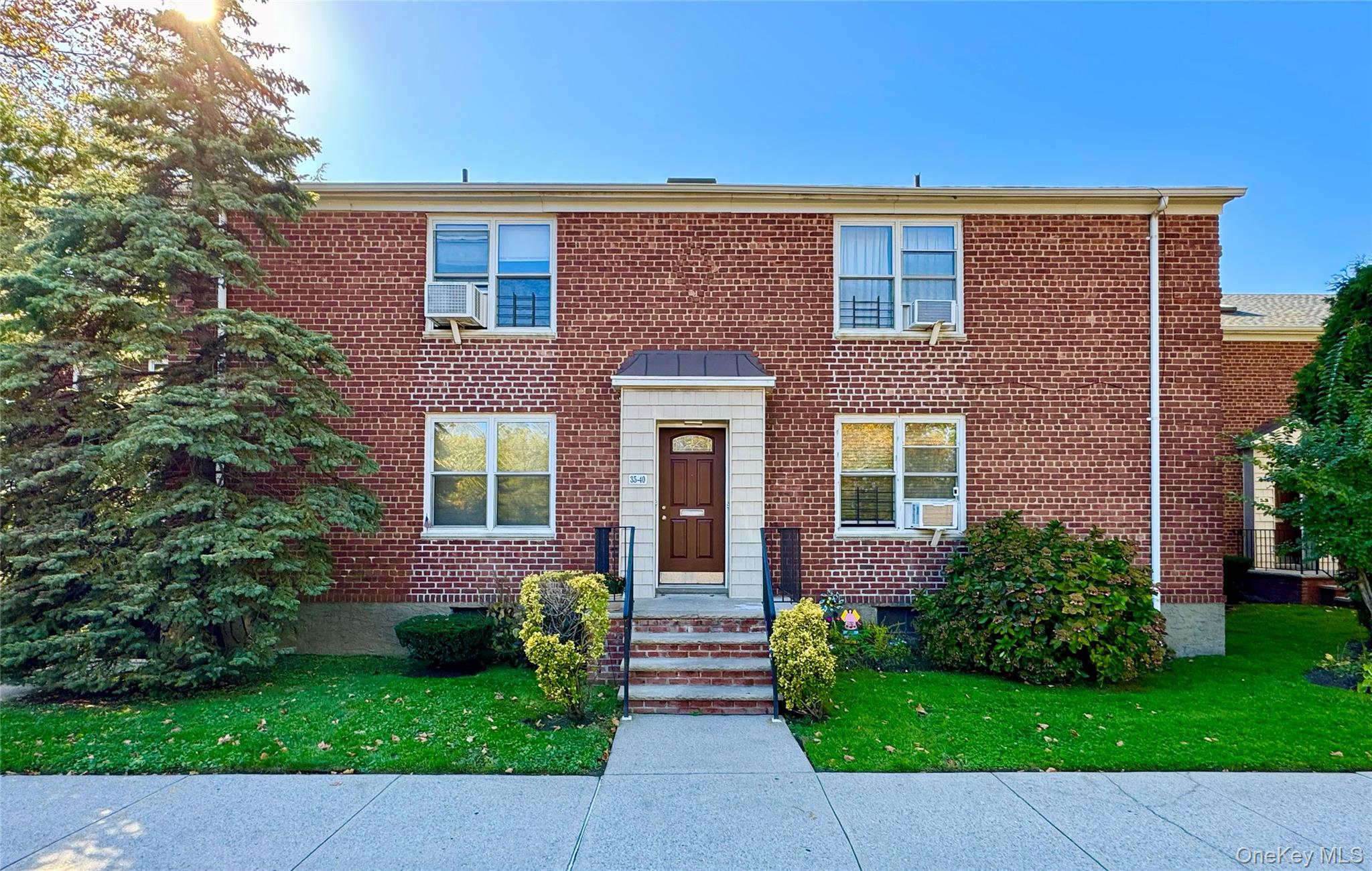 #1 photo, 35-40 Clearview Expressway, Bayside , NY 11361