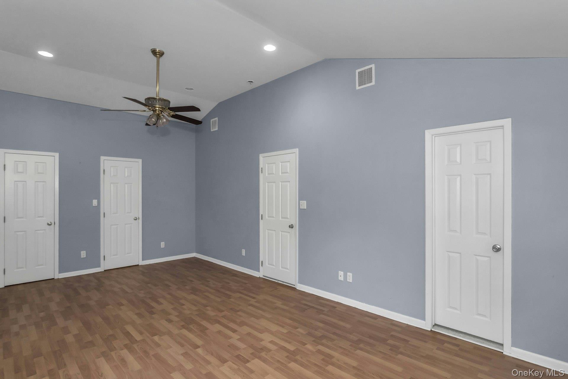 #17 photo, 3 Driftwood, サフォーク郡 East Setauket , NY 11733