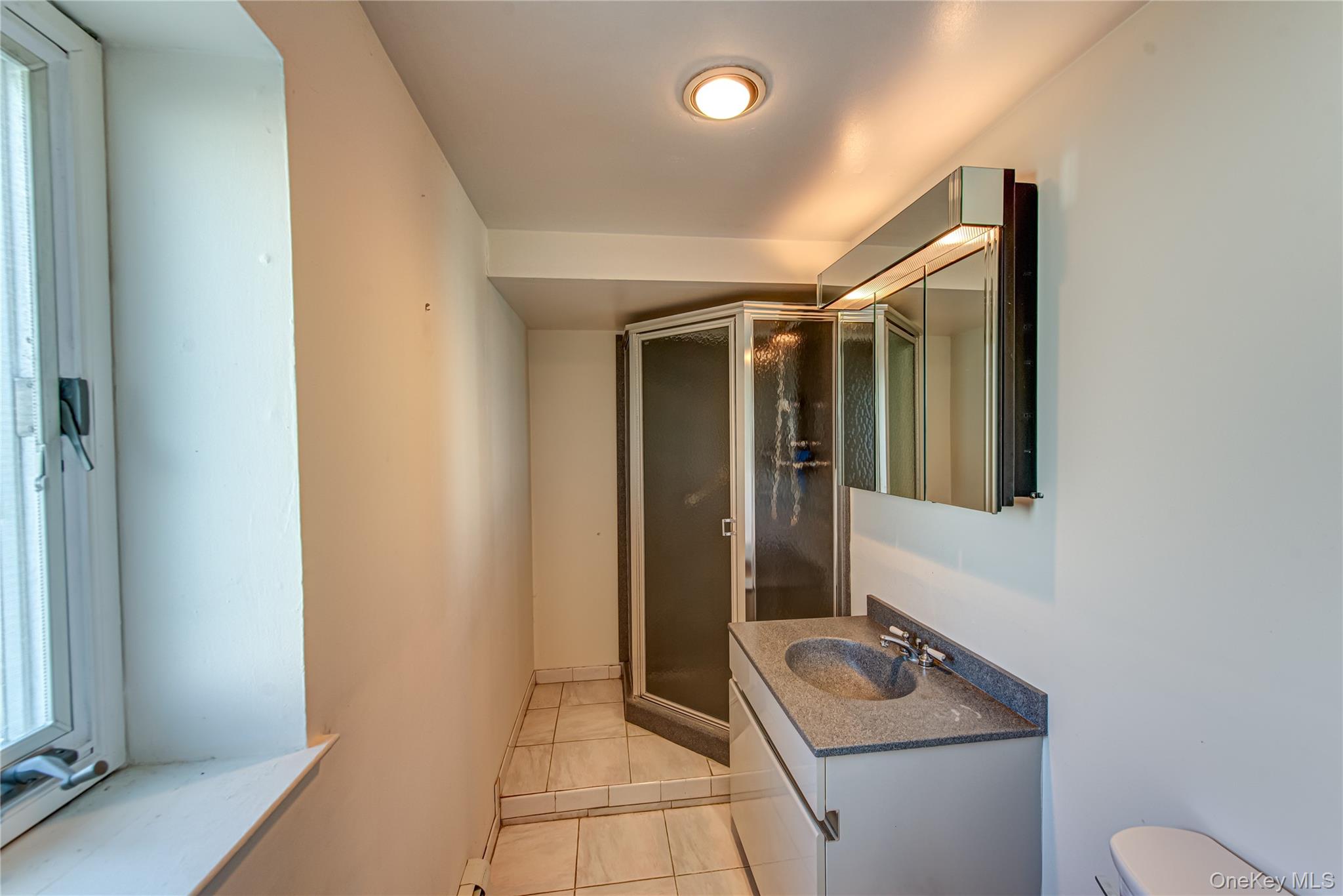 #17 photo, 49 Spector Lane, Plainview , NY 11803