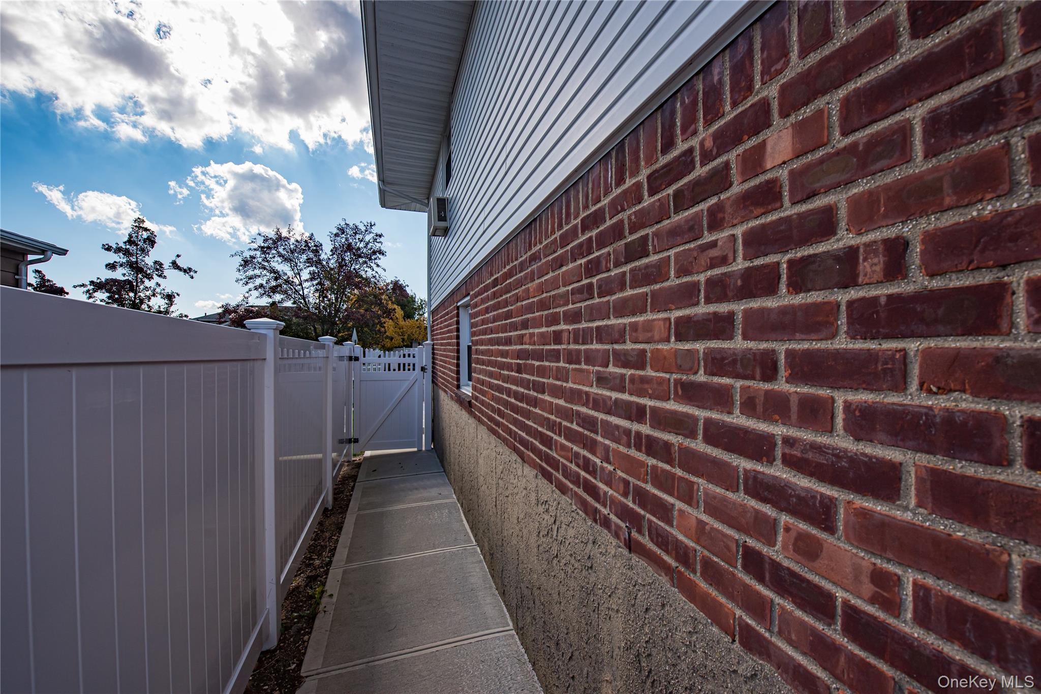 #20 photo, 49 Spector Lane, Plainview , NY 11803