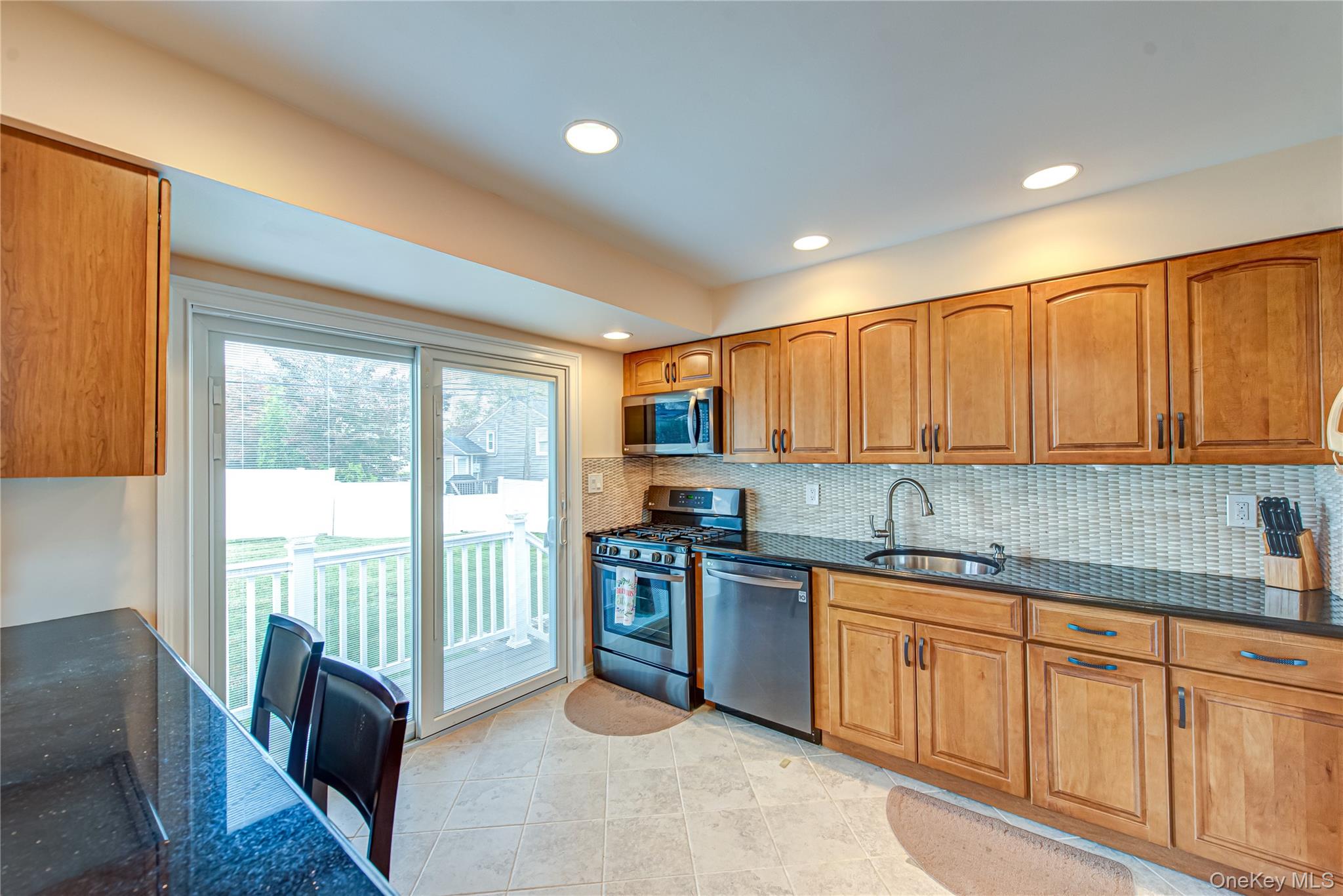 #5 photo, 49 Spector Lane, Plainview , NY 11803