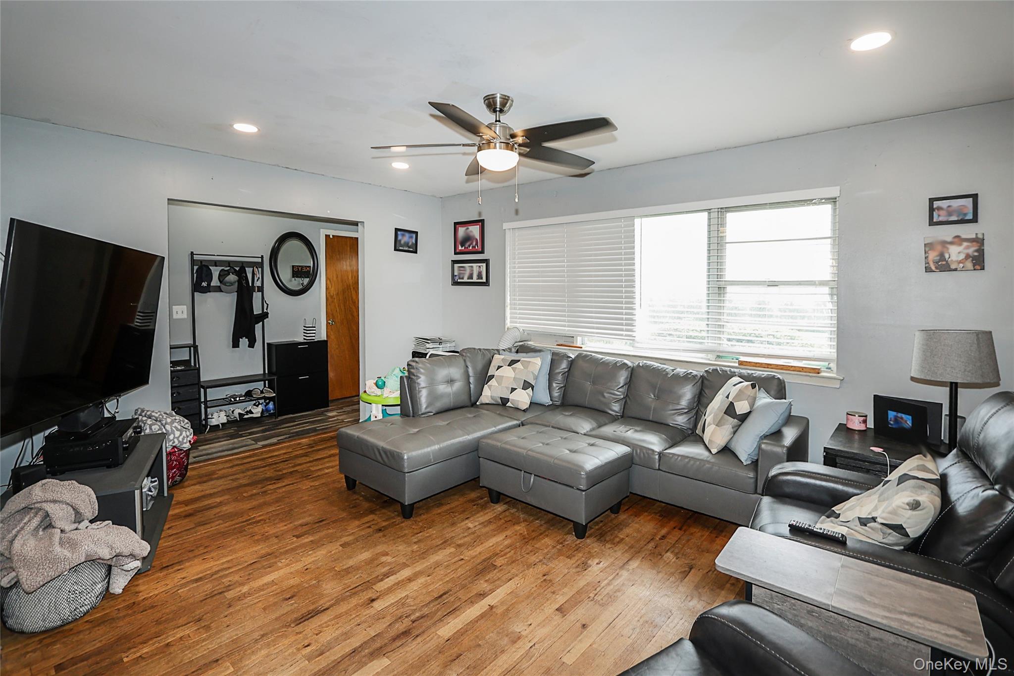 #13 photo, 53 Atlantic Avenue, Carle Place , NY 11514