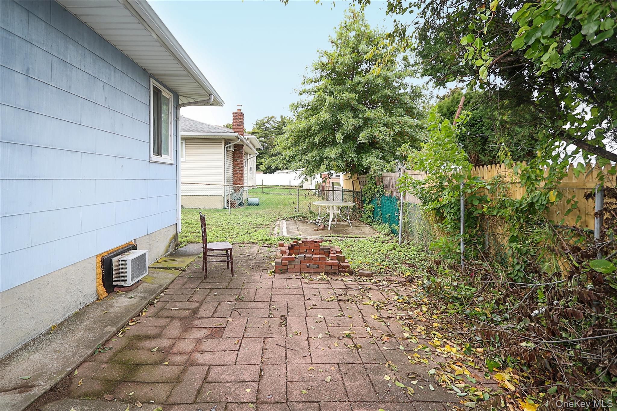 #19 photo, 53 Atlantic Avenue, Carle Place , NY 11514