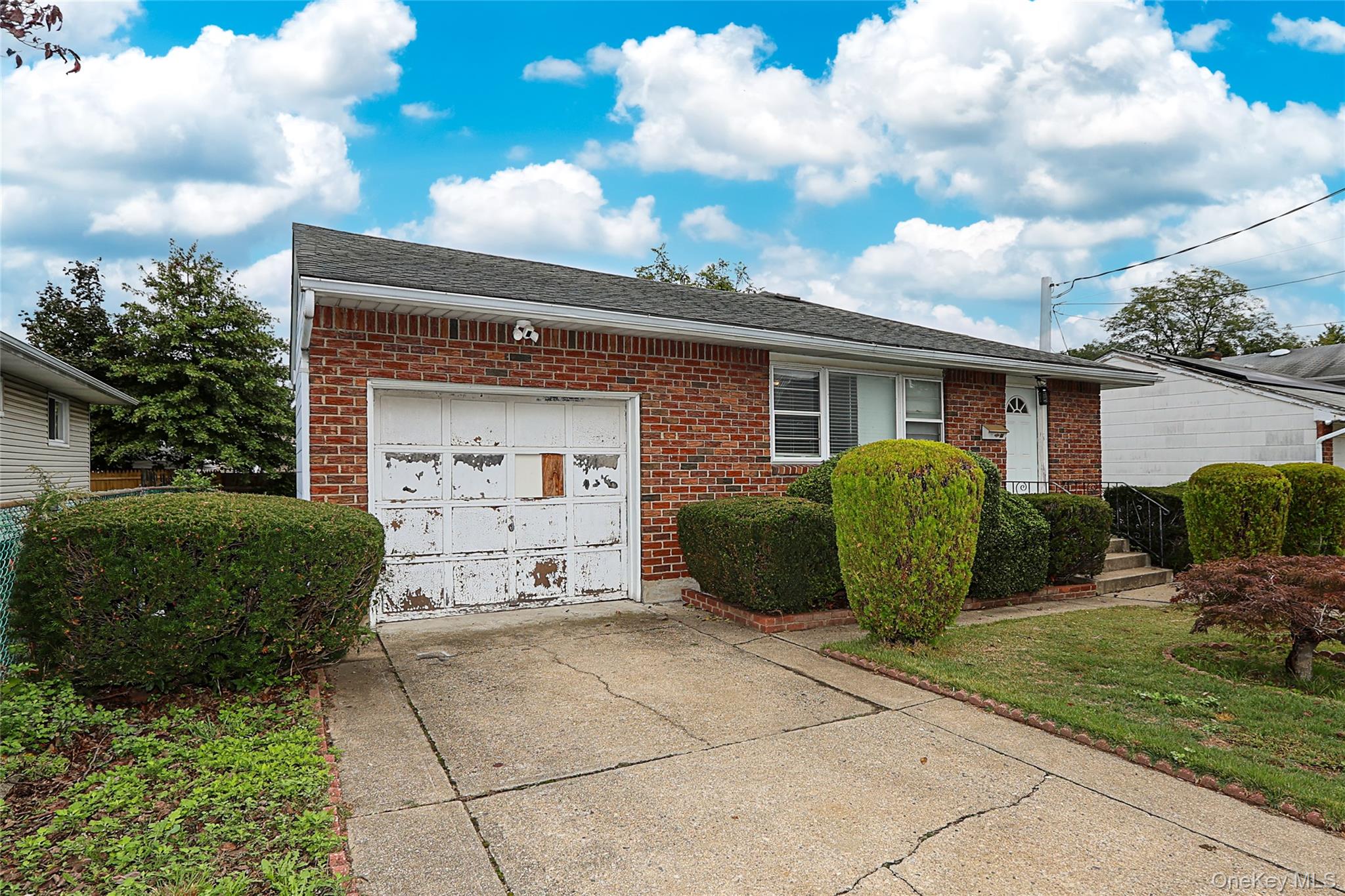 #3 photo, 53 Atlantic Avenue, Carle Place , NY 11514