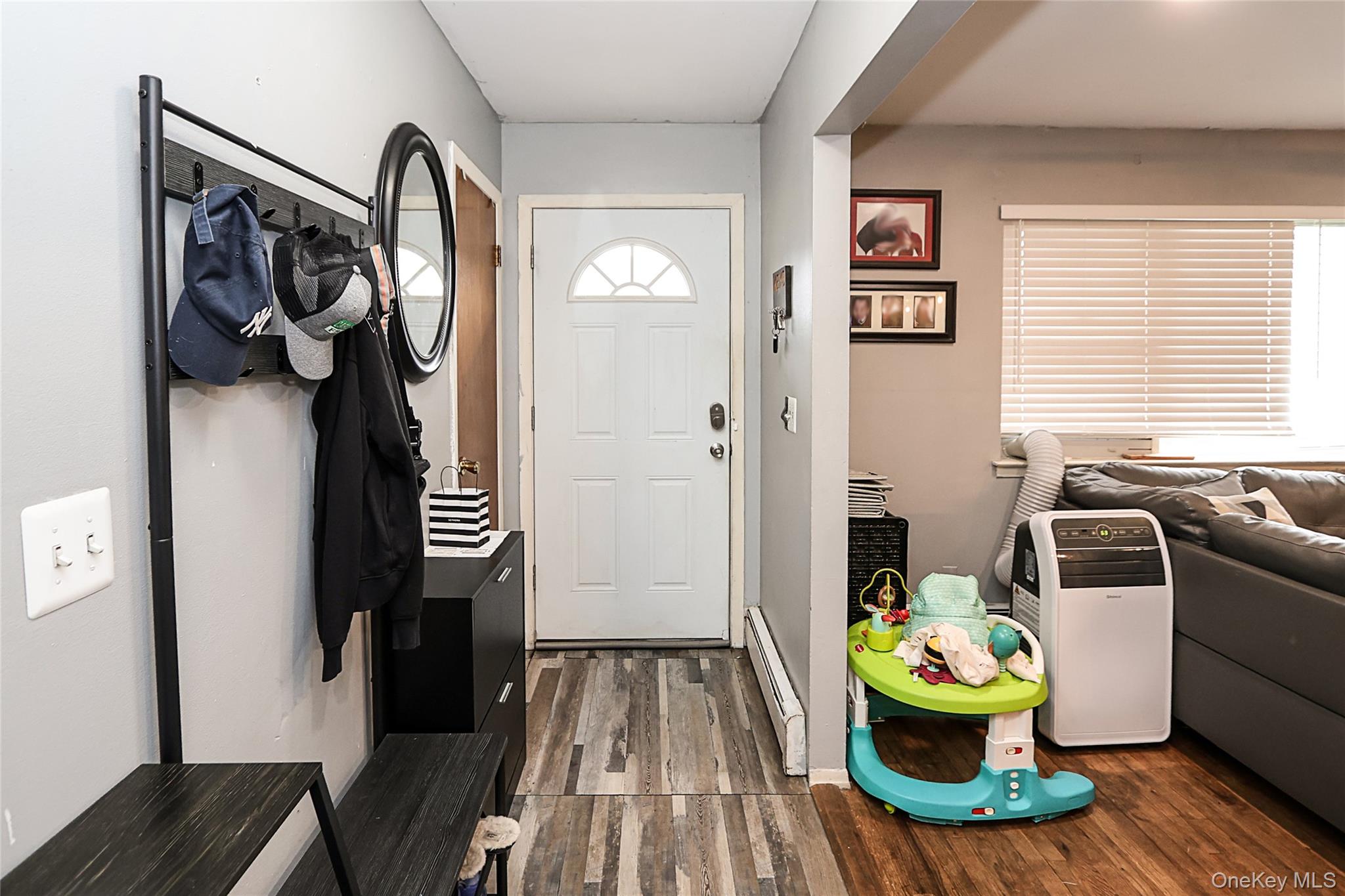 #4 photo, 53 Atlantic Avenue, Carle Place , NY 11514