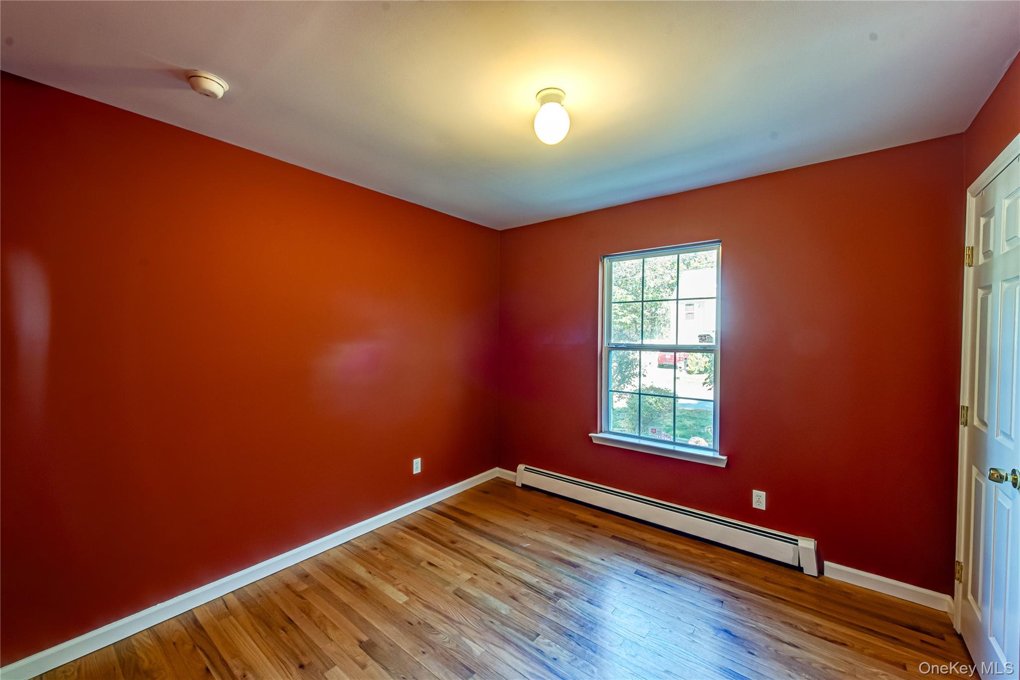 #11 photo, 72 Clinton Avenue, サフォーク郡 Mastic , NY 11950