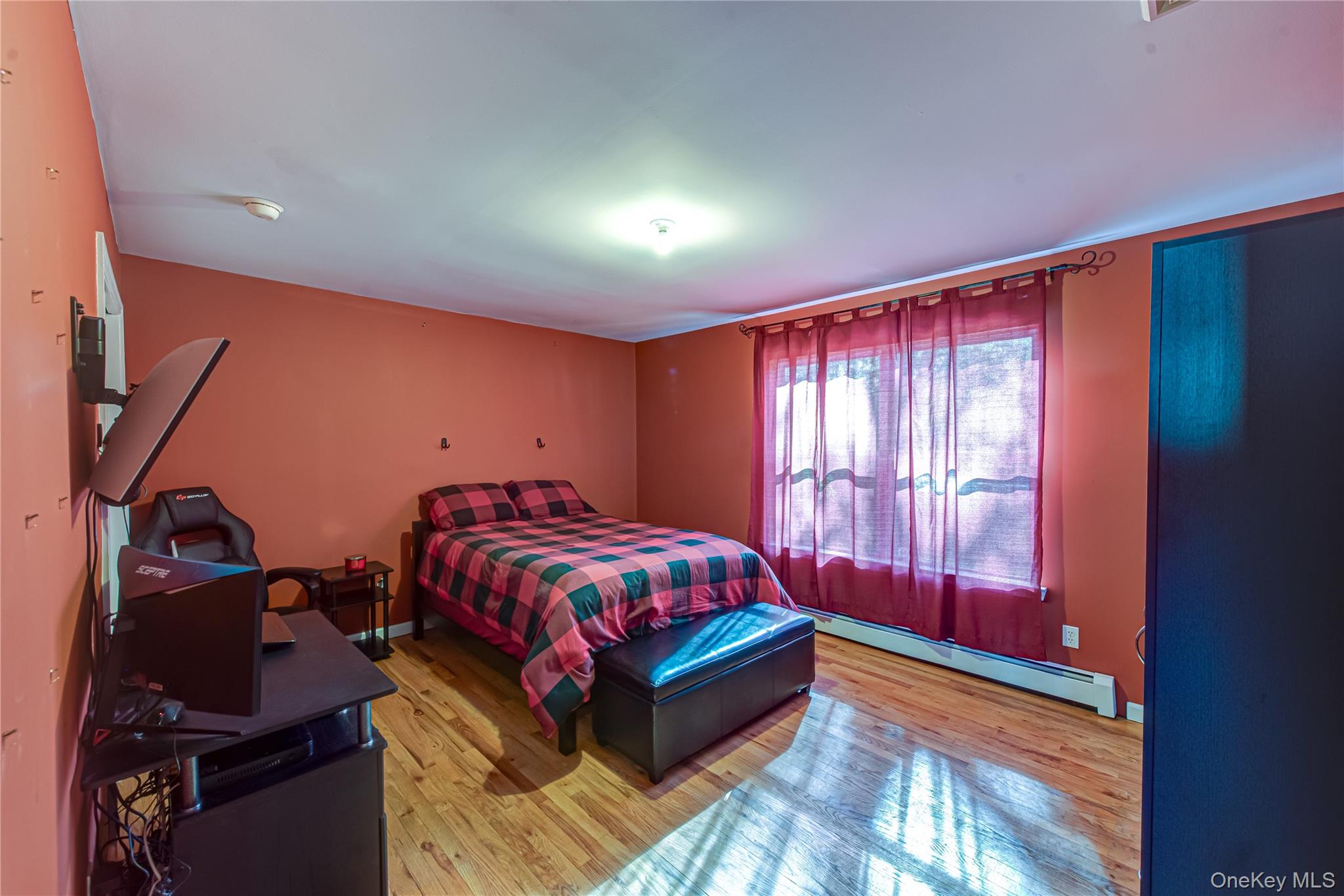 #8 photo, 72 Clinton Avenue, サフォーク郡 Mastic , NY 11950