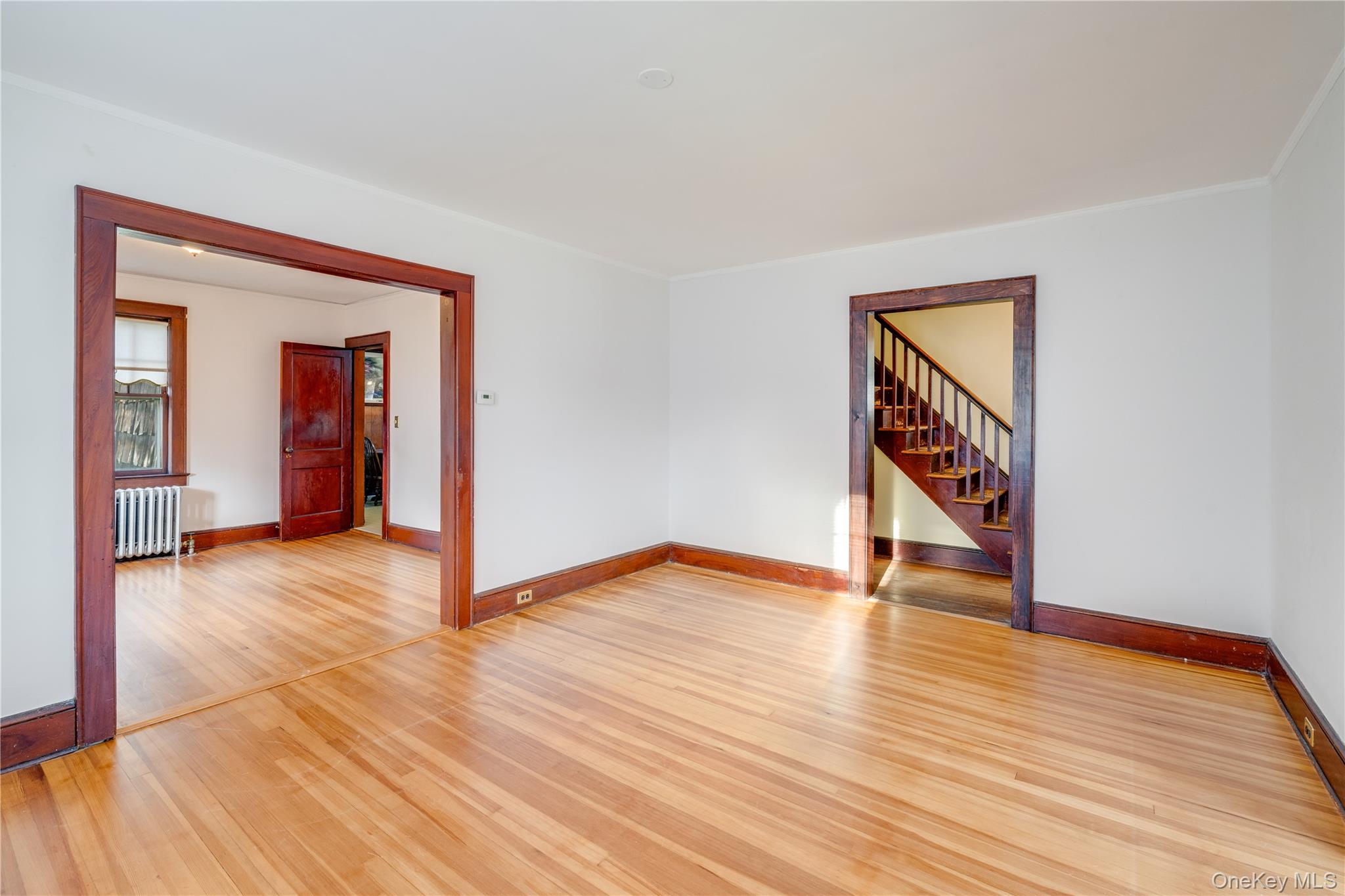 #5 photo, 31 Chestnut Street, Westbury , NY 11590