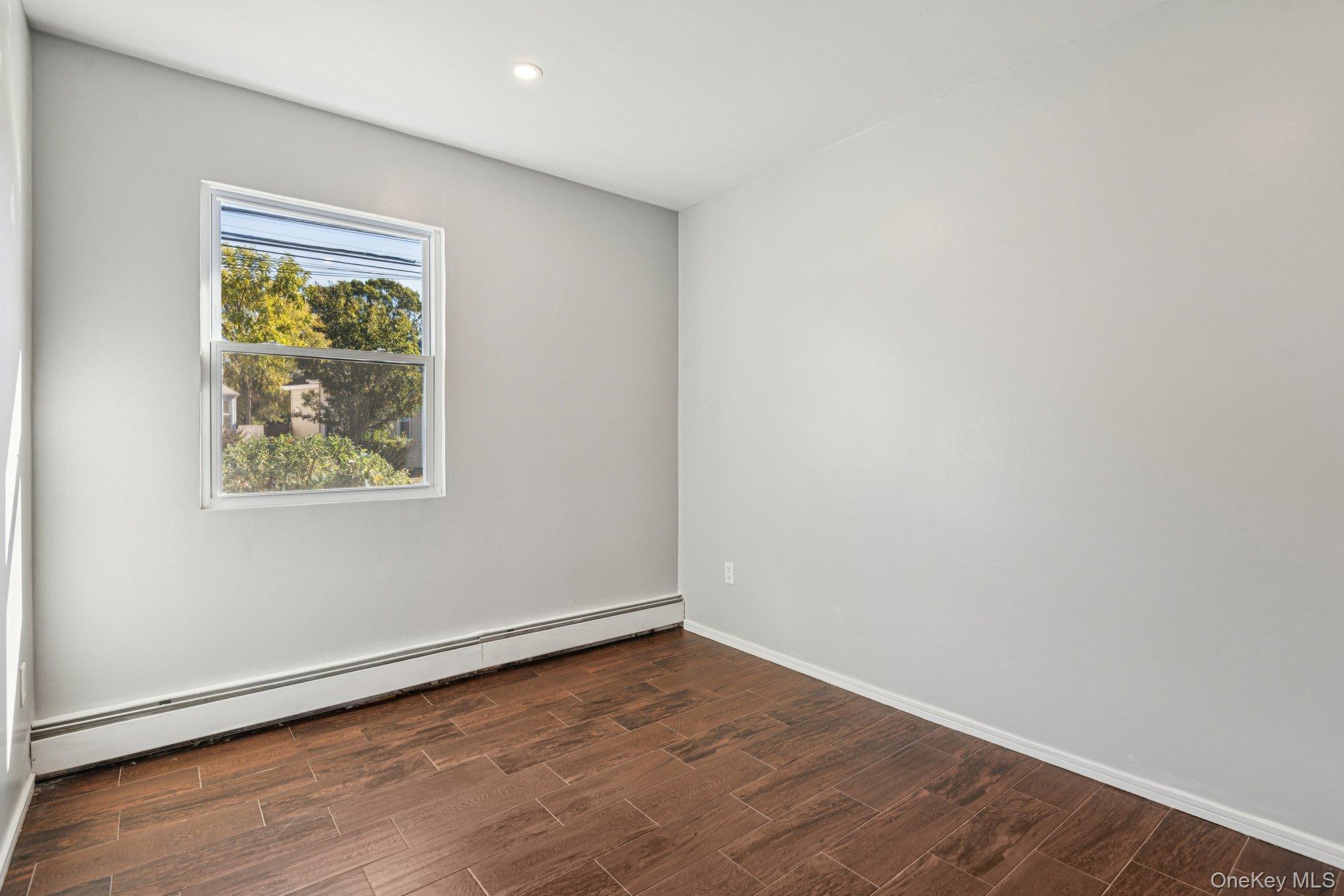 #18 photo, 48 Center Avenue, Bay Shore , NY 11706