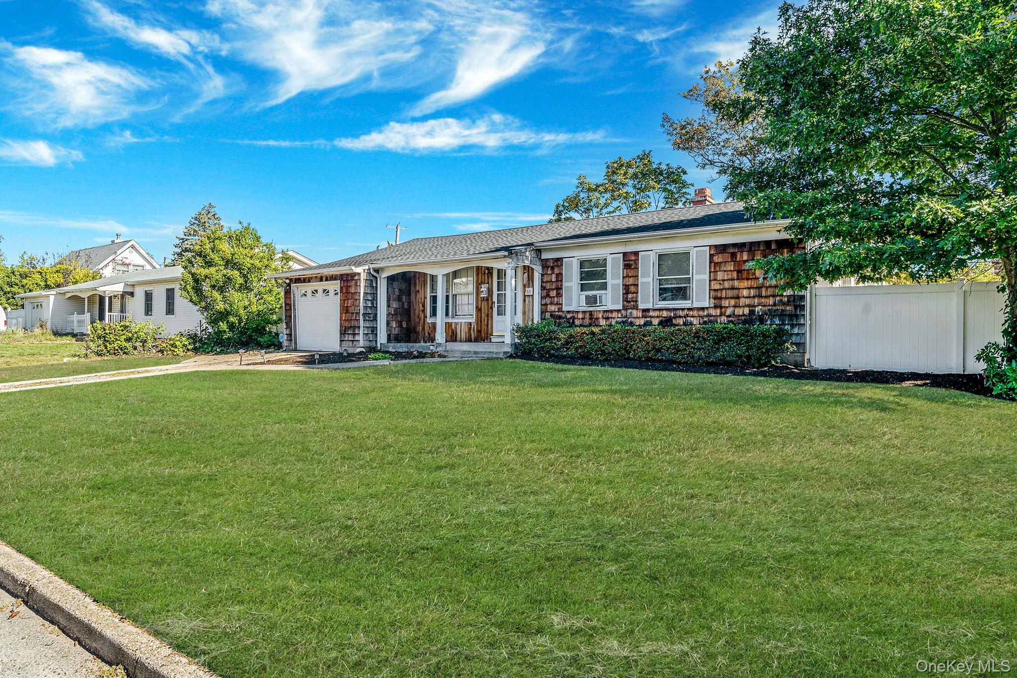 #2 photo, 55 Clifton Place, サフォーク郡 Port Jefferson Station , NY 11776