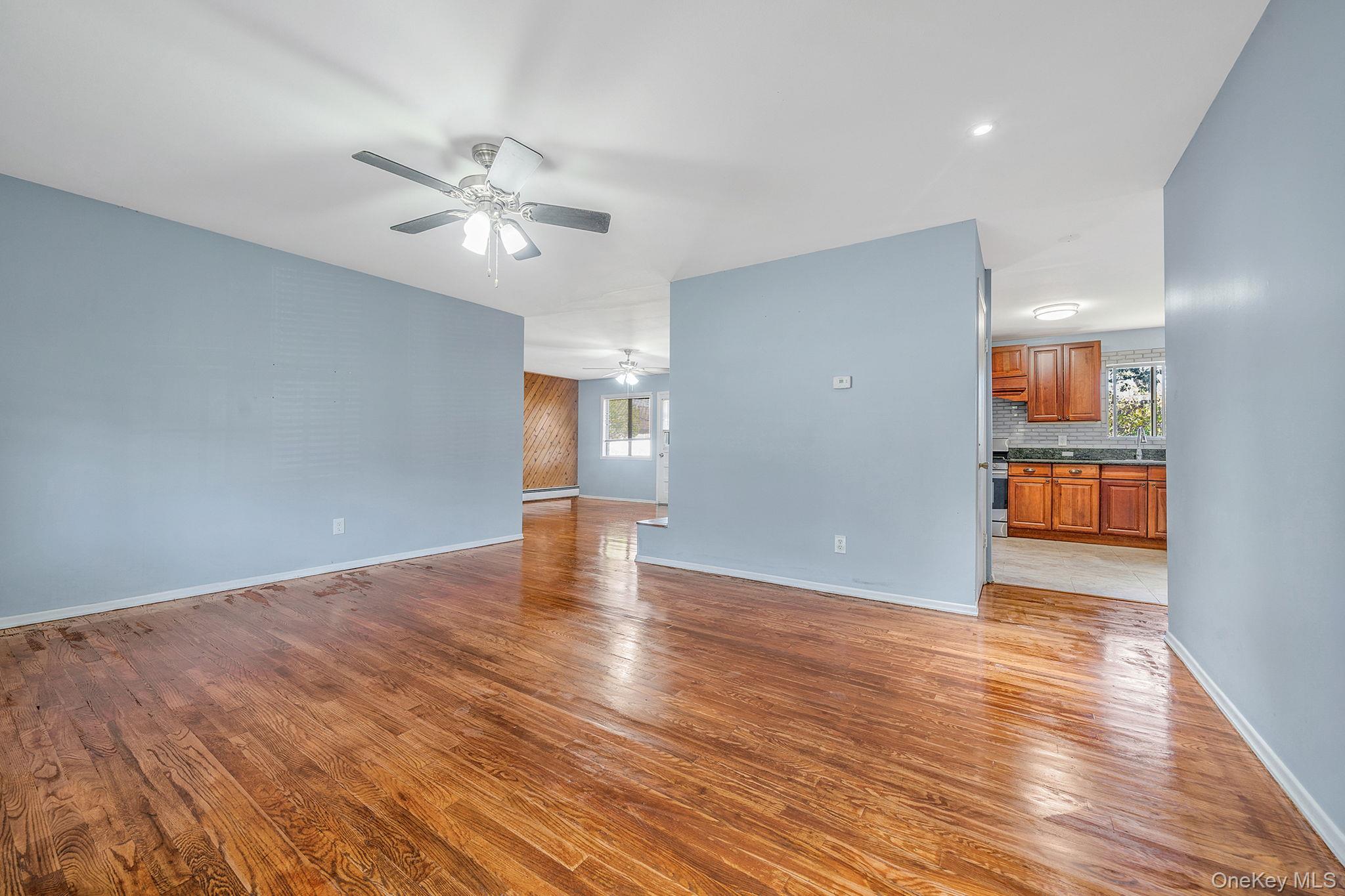 #5 photo, 55 Clifton Place, サフォーク郡 Port Jefferson Station , NY 11776