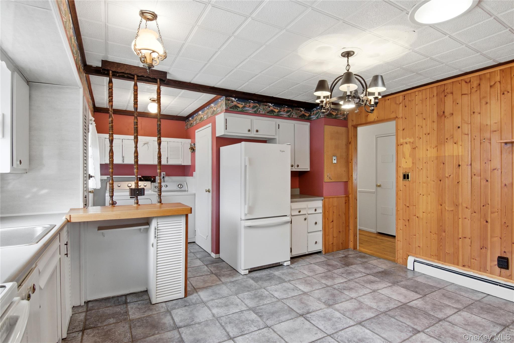 #12 photo, 1 Bruce Lane, サフォーク郡 East Northport , NY 11731