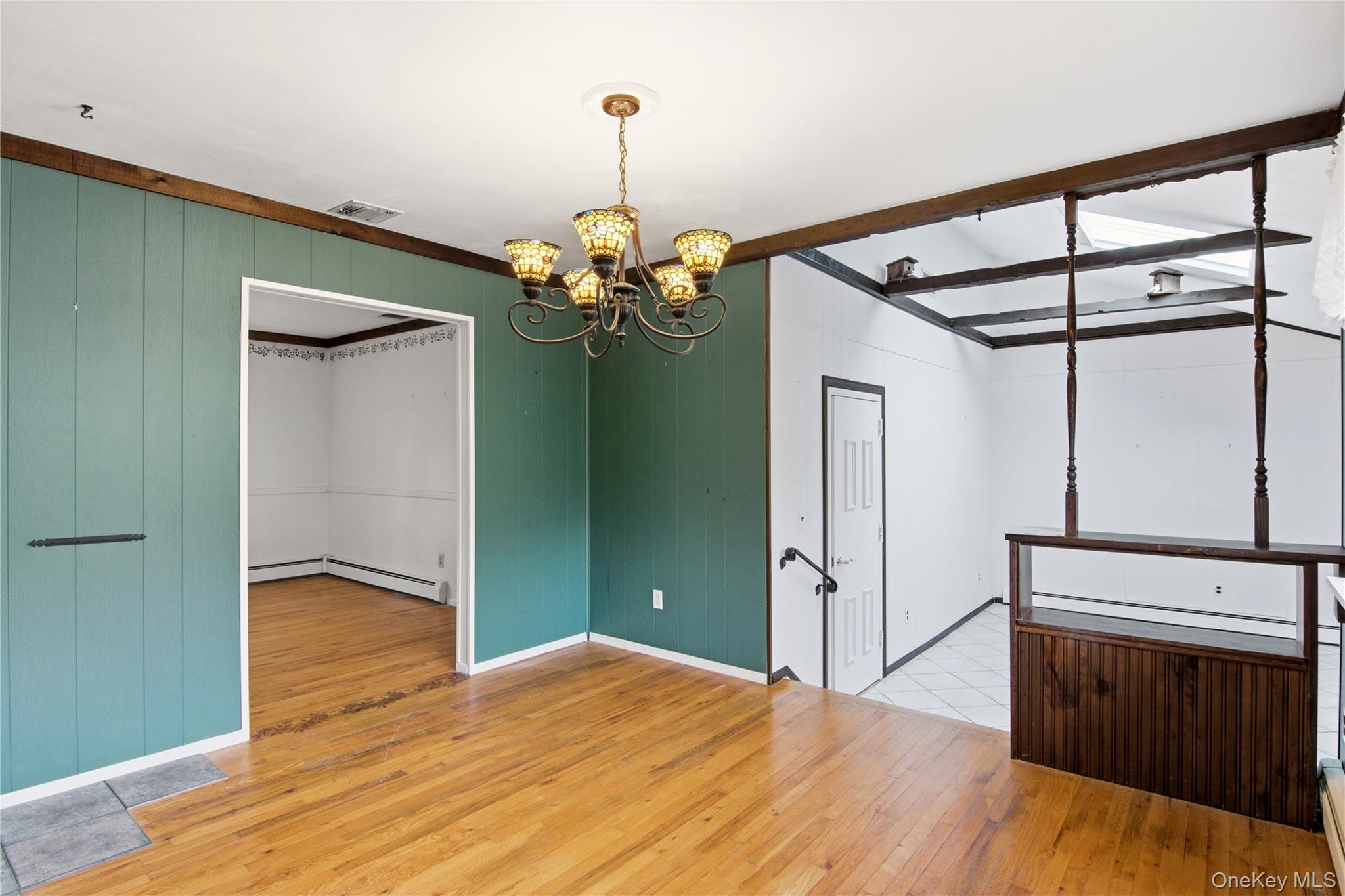 #20 photo, 1 Bruce Lane, サフォーク郡 East Northport , NY 11731