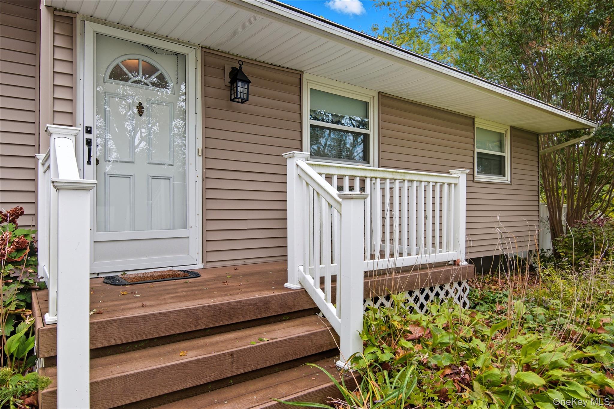 #3 photo, 1 Bruce Lane, サフォーク郡 East Northport , NY 11731