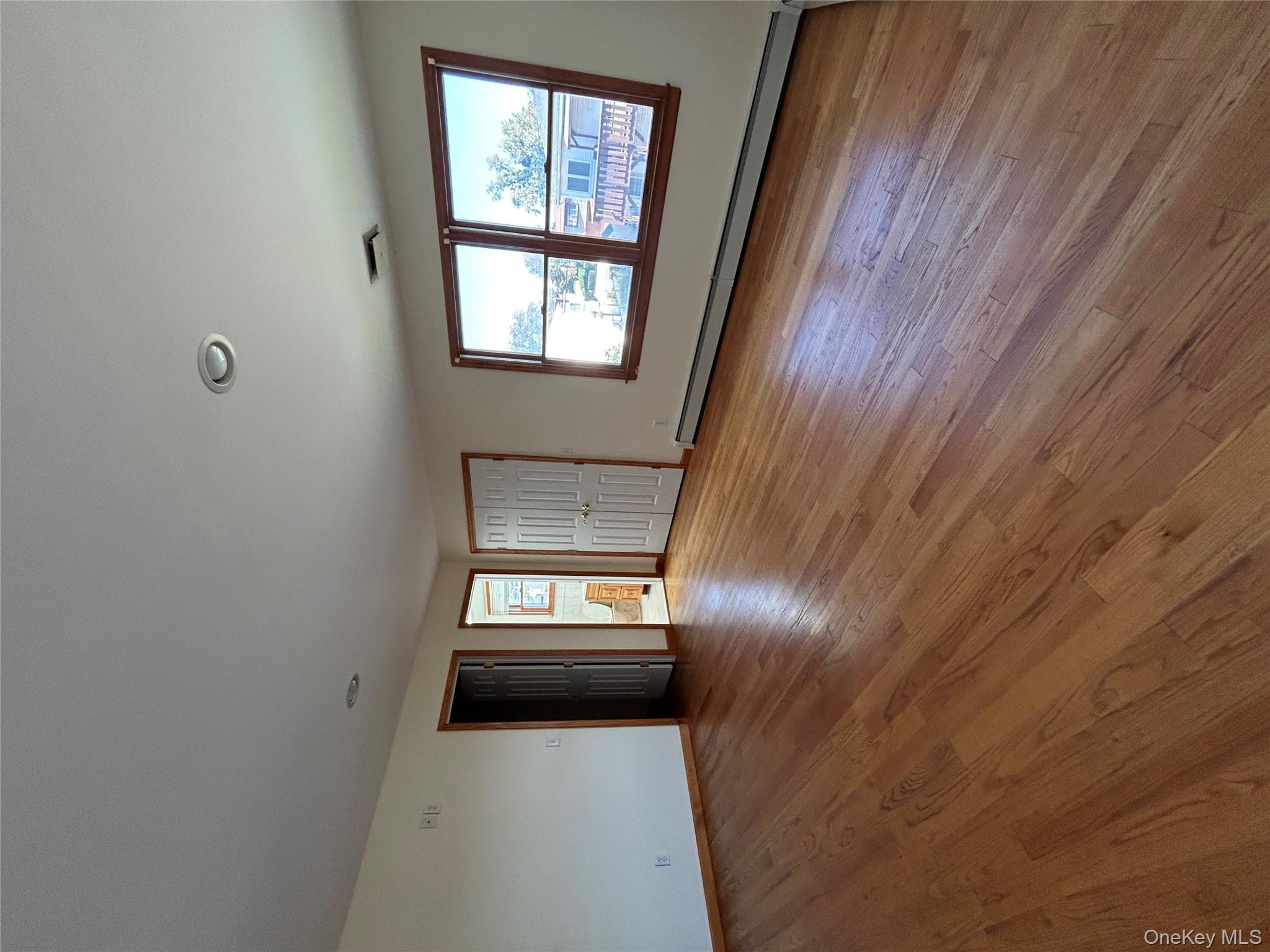 #10 photo, 620 Lake Boulevard, サフォーク郡 Lindenhurst , NY 11757