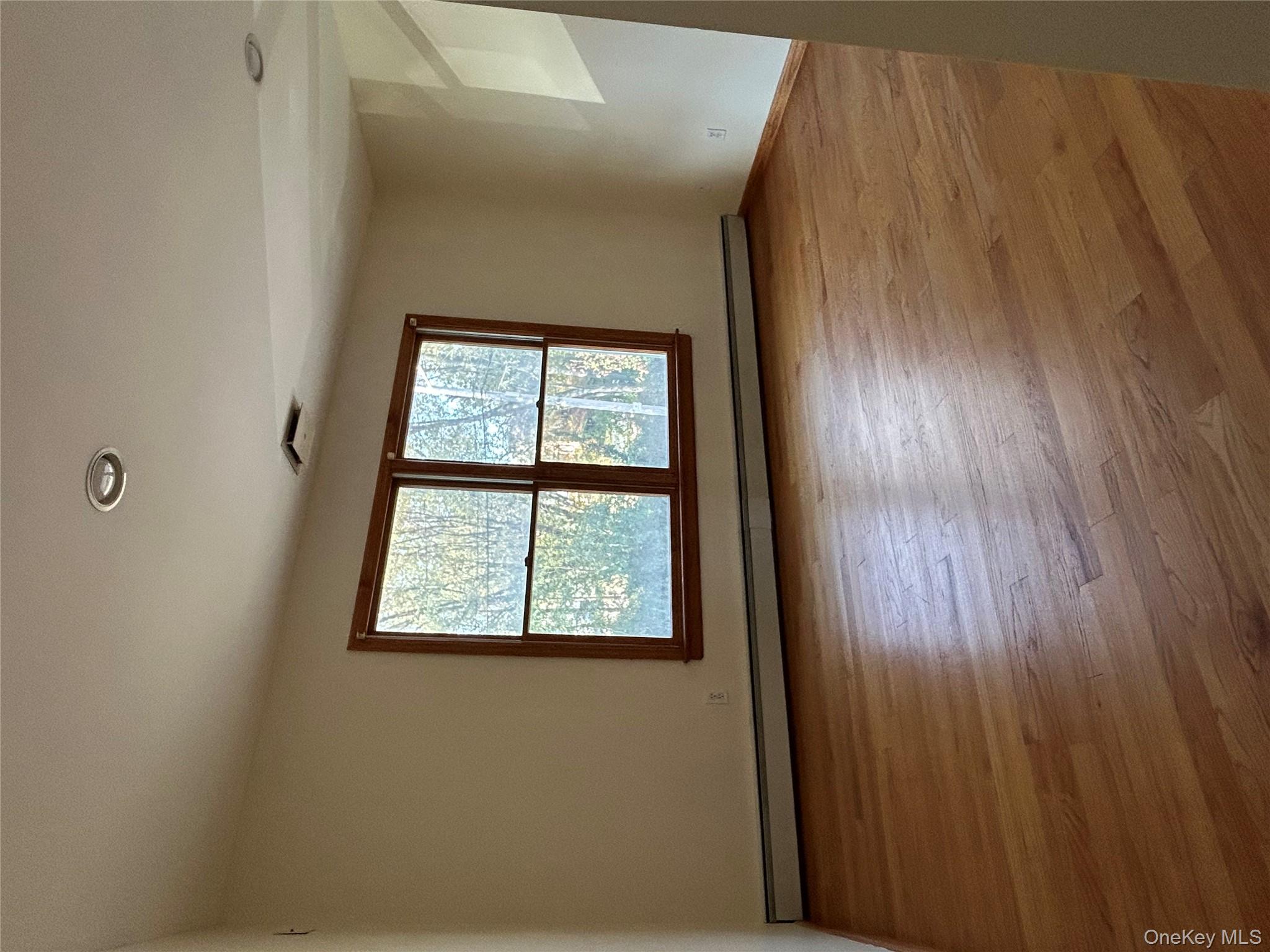 #14 photo, 620 Lake Boulevard, サフォーク郡 Lindenhurst , NY 11757