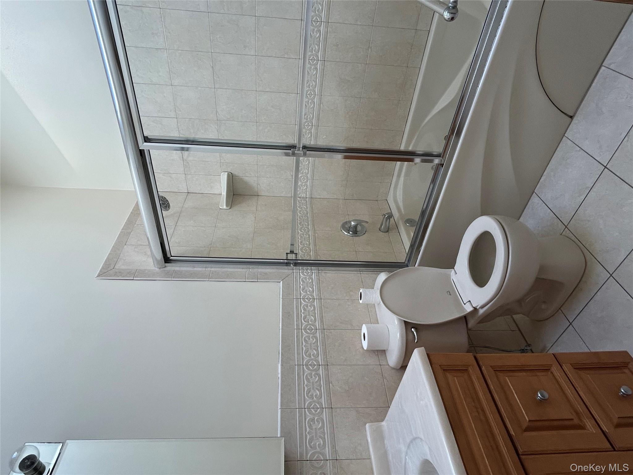 #18 photo, 620 Lake Boulevard, サフォーク郡 Lindenhurst , NY 11757