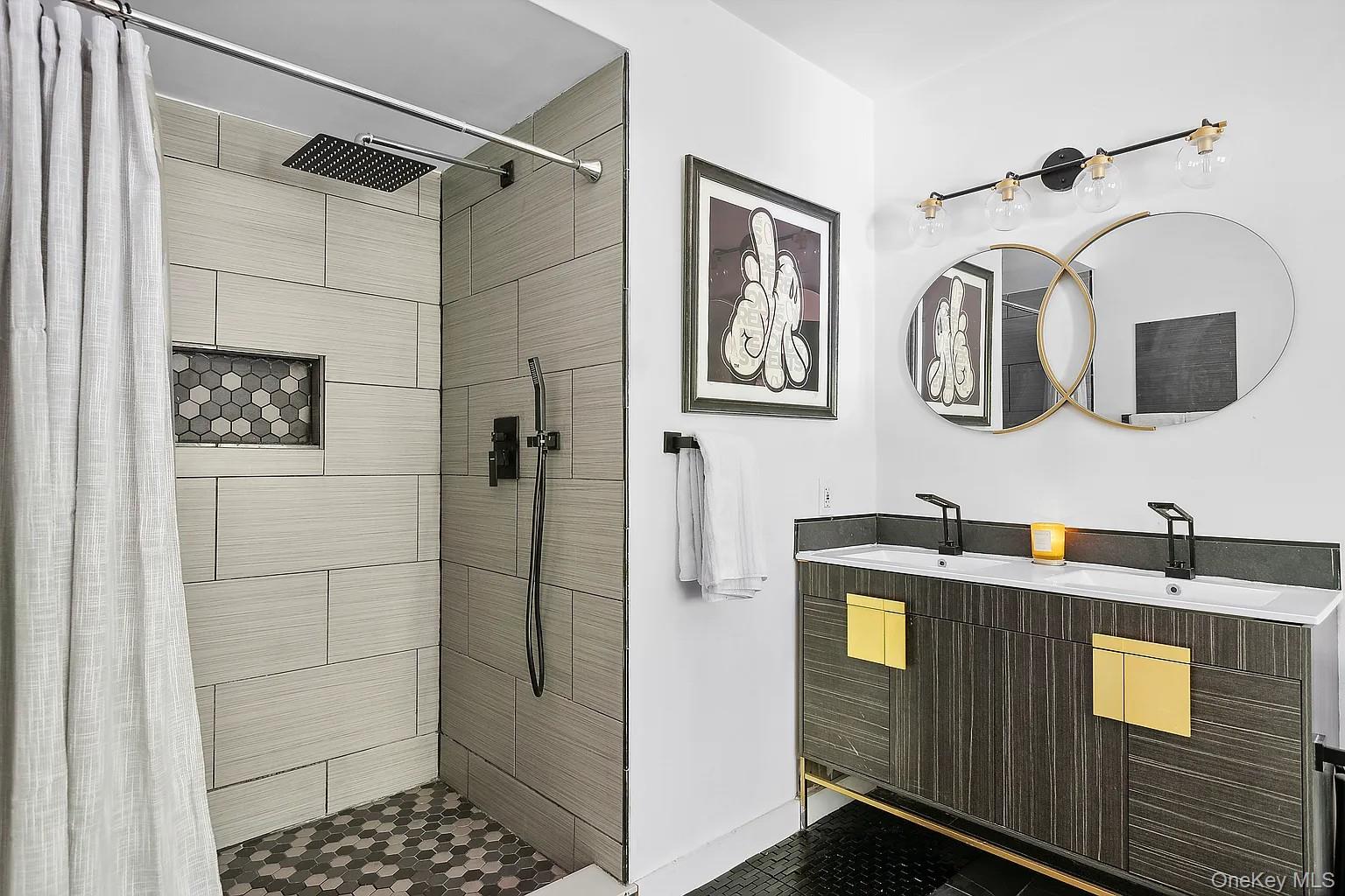 #17 photo, 12 N Quarter Road, サフォーク郡 Westhampton , NY 11977