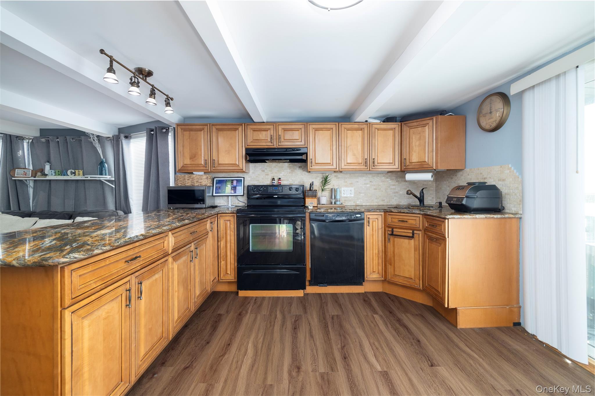 #11 photo, 220 Shore Road, ナッソー郡 Seaford , NY 11783