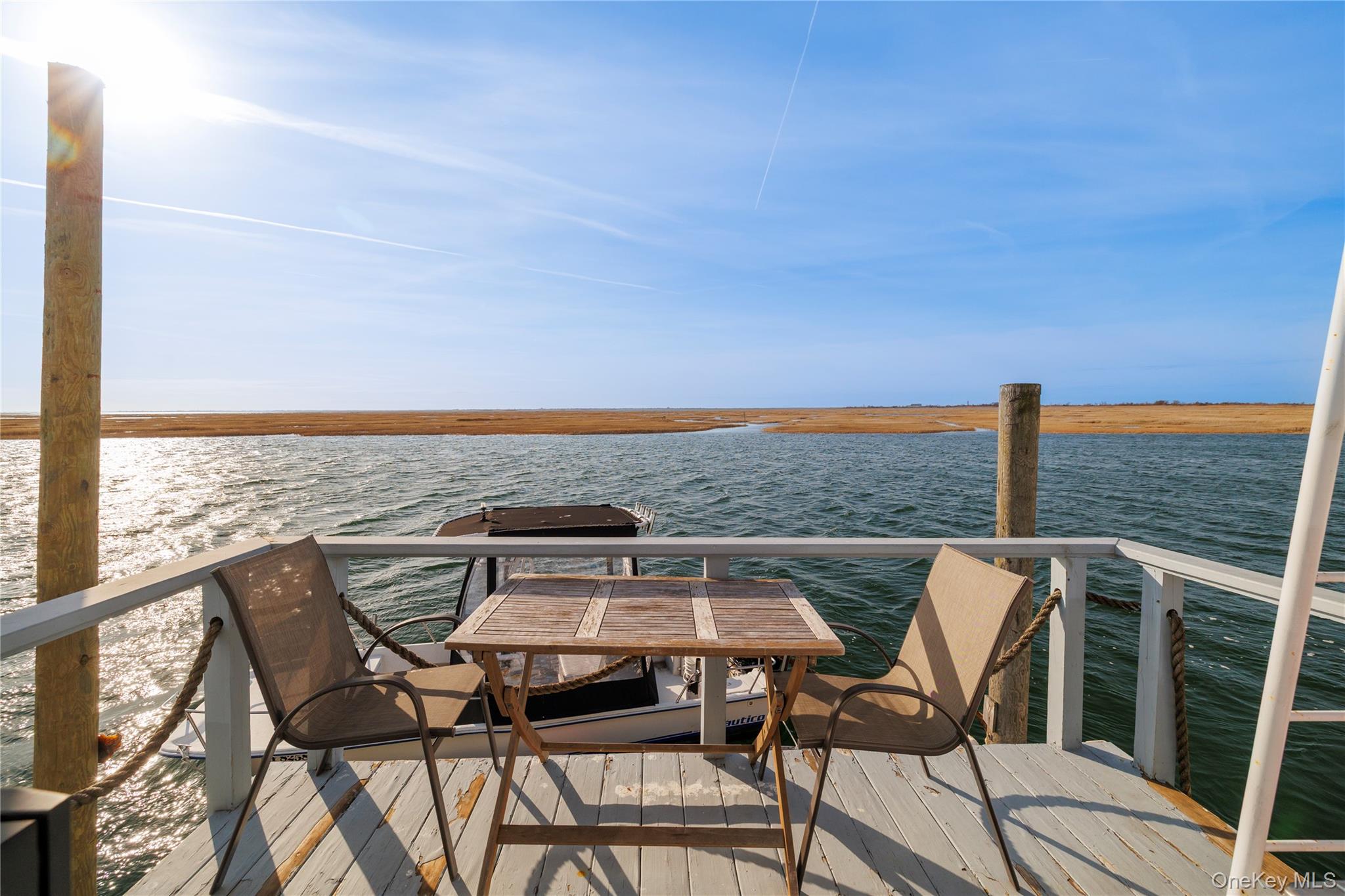 #19 photo, 220 Shore Road, ナッソー郡 Seaford , NY 11783