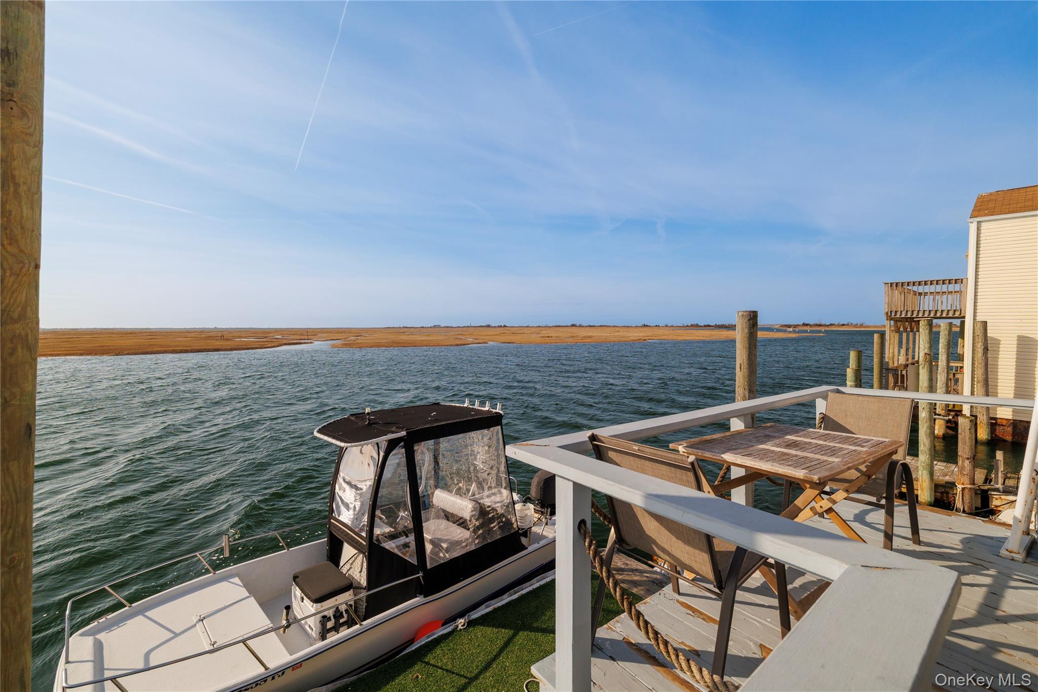 #20 photo, 220 Shore Road, ナッソー郡 Seaford , NY 11783