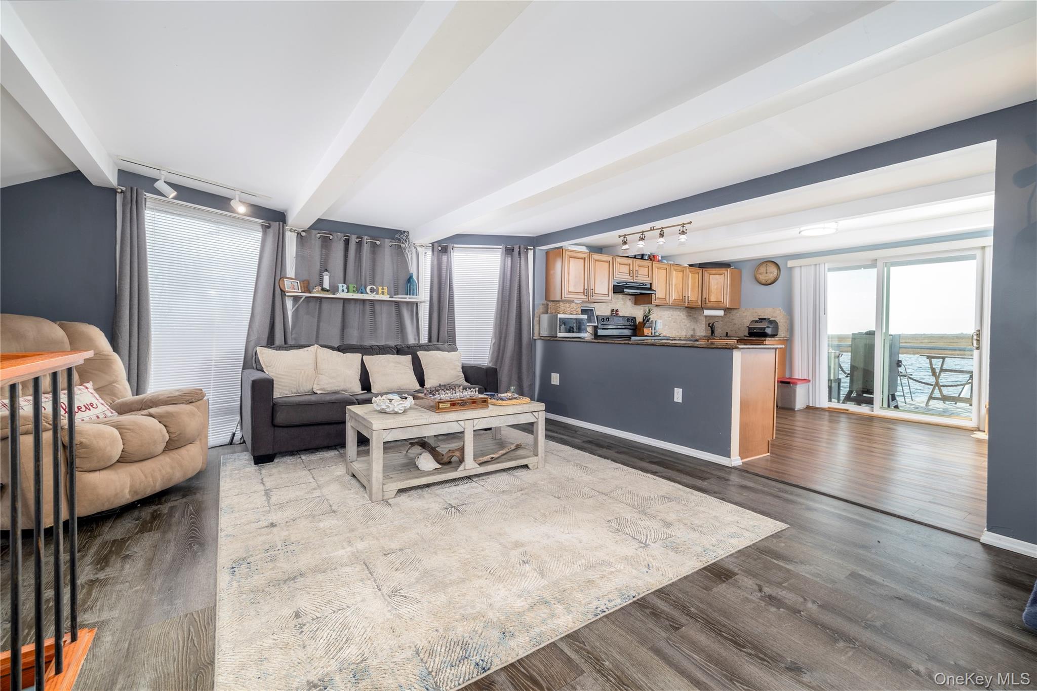 #7 photo, 220 Shore Road, ナッソー郡 Seaford , NY 11783