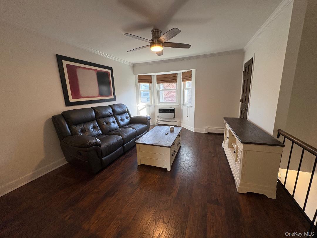 #4 photo, 204 Millard Avenue, サフォーク郡 West Babylon , NY 11704