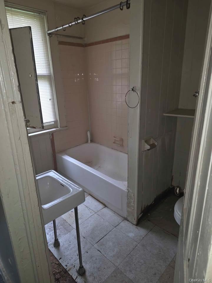 #10 photo, 86 Montgomery Street, Poughkeepsie , NY 12601