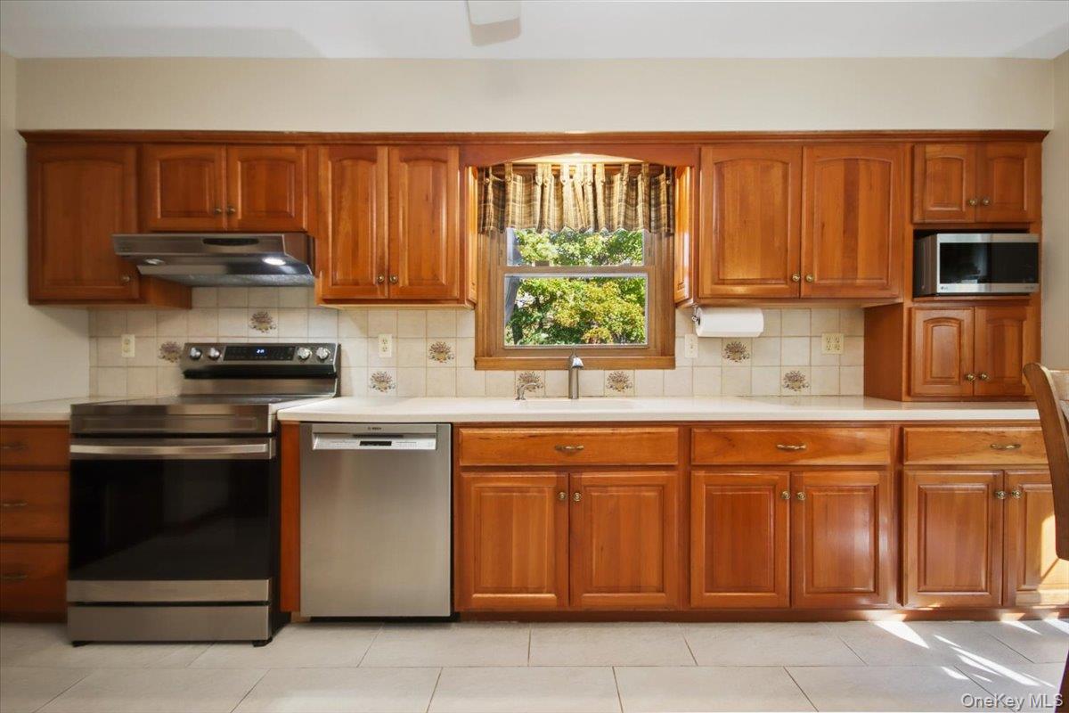 #20 photo, 19 Farview Road, Hopewell Junction , NY 12533