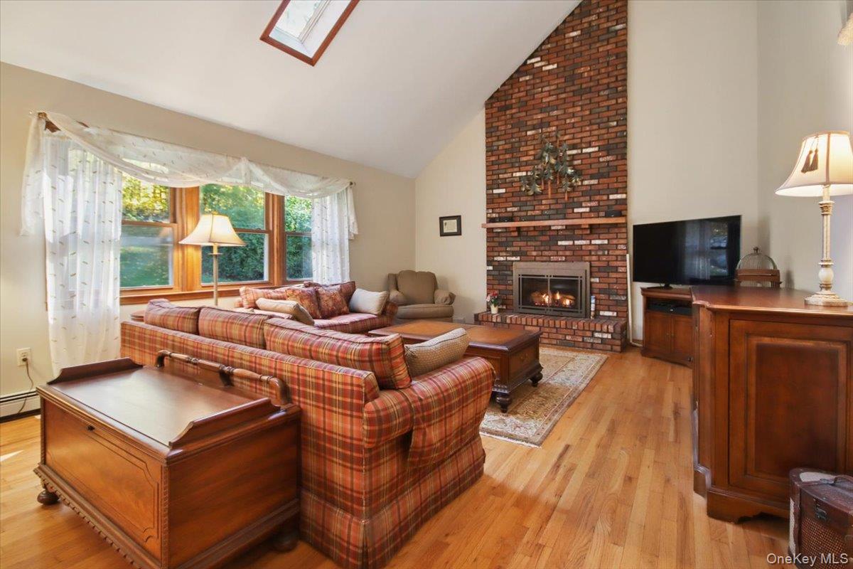 #6 photo, 19 Farview Road, Hopewell Junction , NY 12533