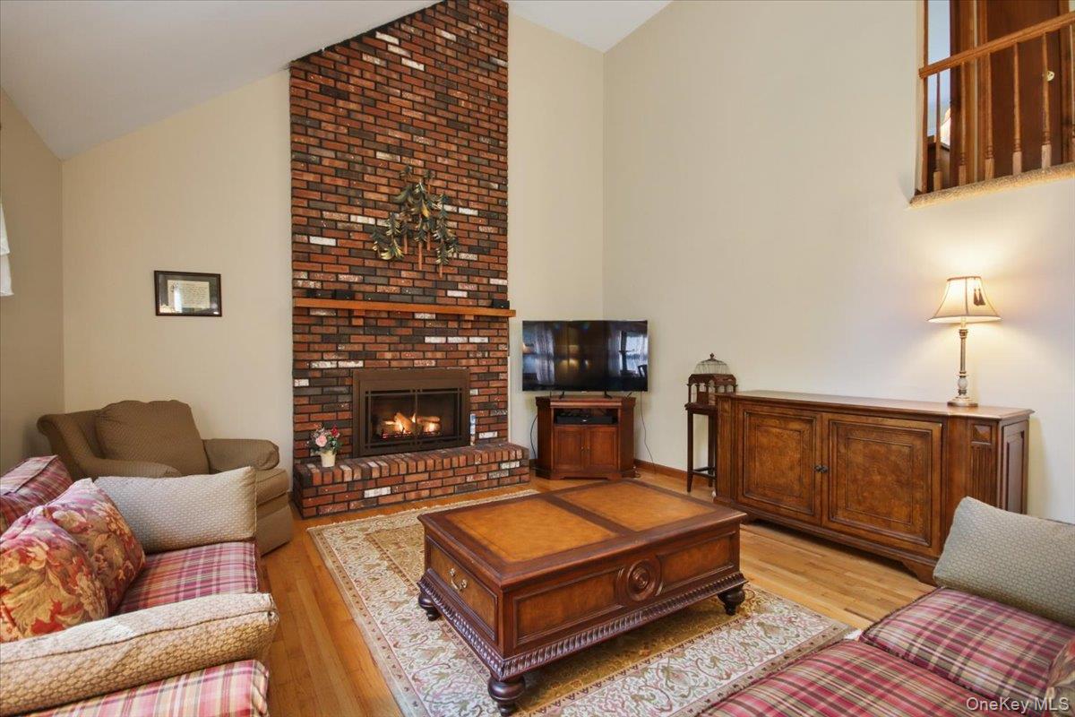 #7 photo, 19 Farview Road, Hopewell Junction , NY 12533