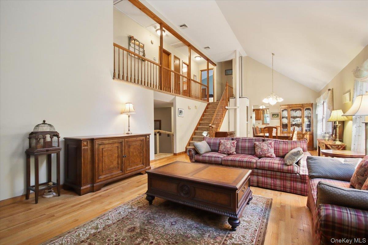 #8 photo, 19 Farview Road, Hopewell Junction , NY 12533