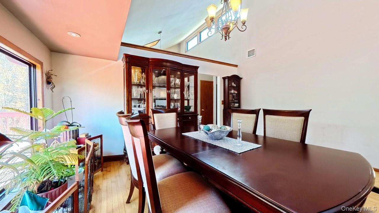 #12 photo, 17 Arlington Drive, Harriman , NY 10926