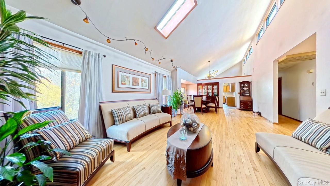 #7 photo, 17 Arlington Drive, Harriman , NY 10926