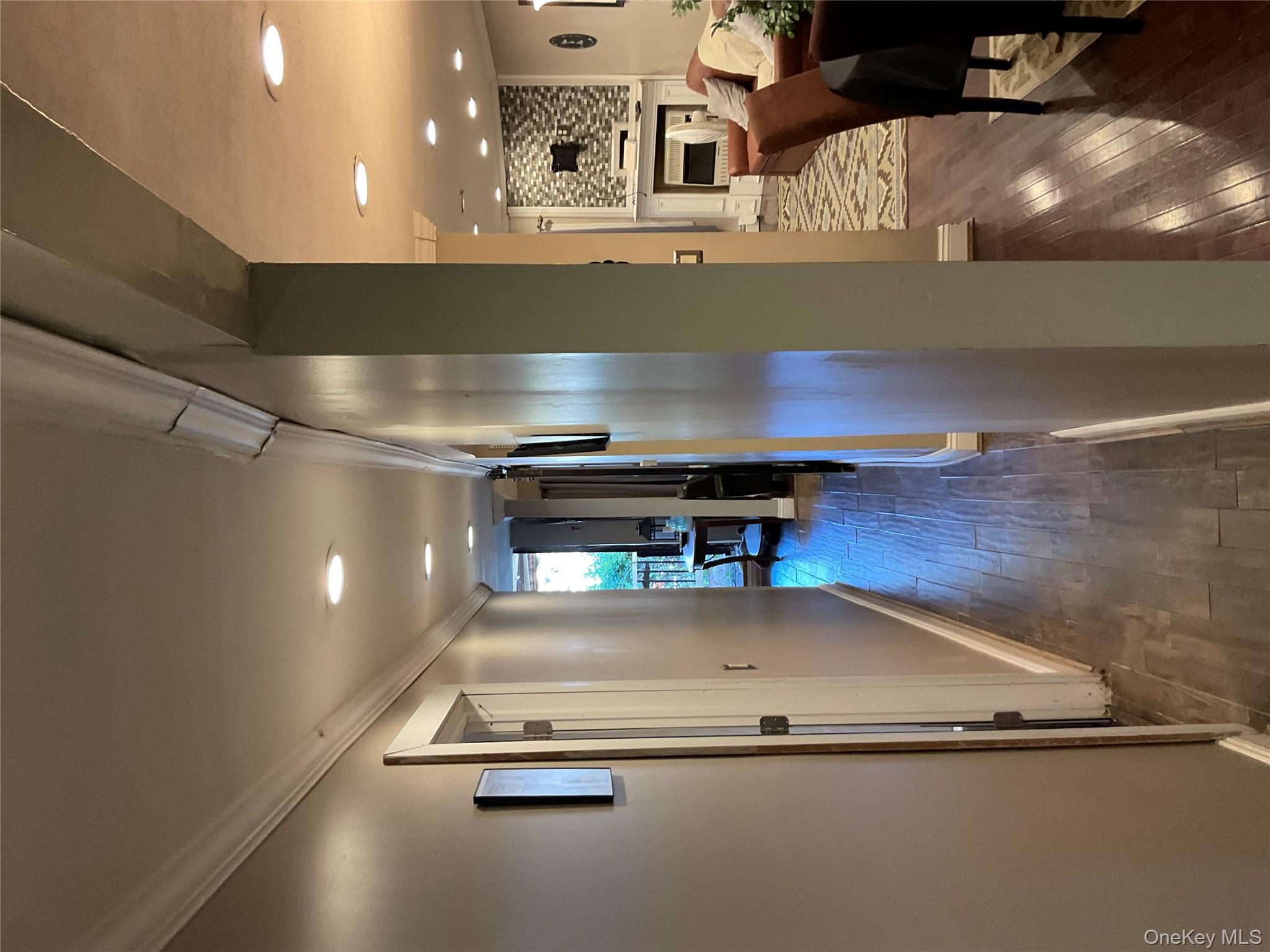 #12 photo, 444 Underhill Avenue, ブロンクス区 Bronx , NY 10473