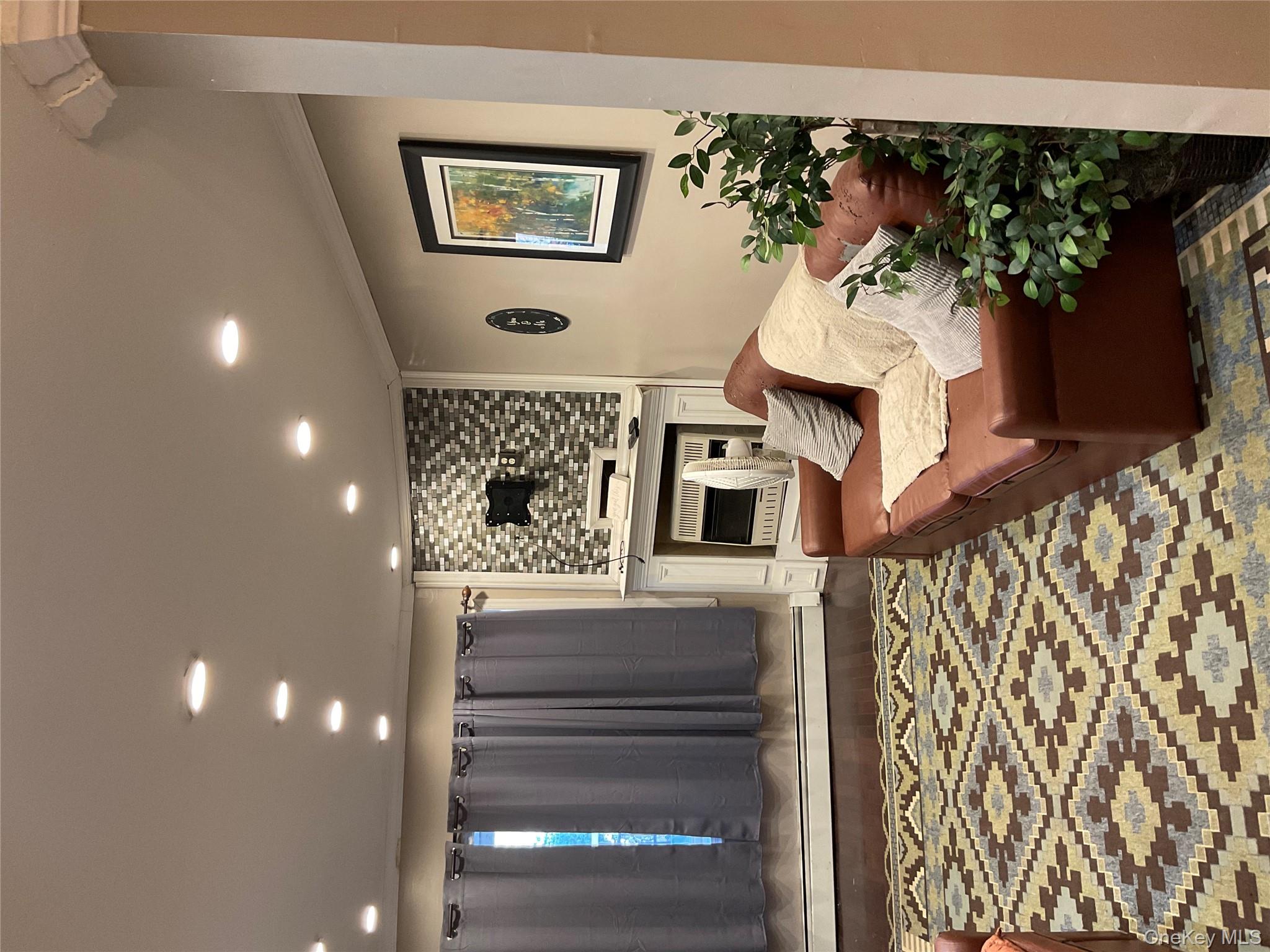 #3 photo, 444 Underhill Avenue, ブロンクス区 Bronx , NY 10473