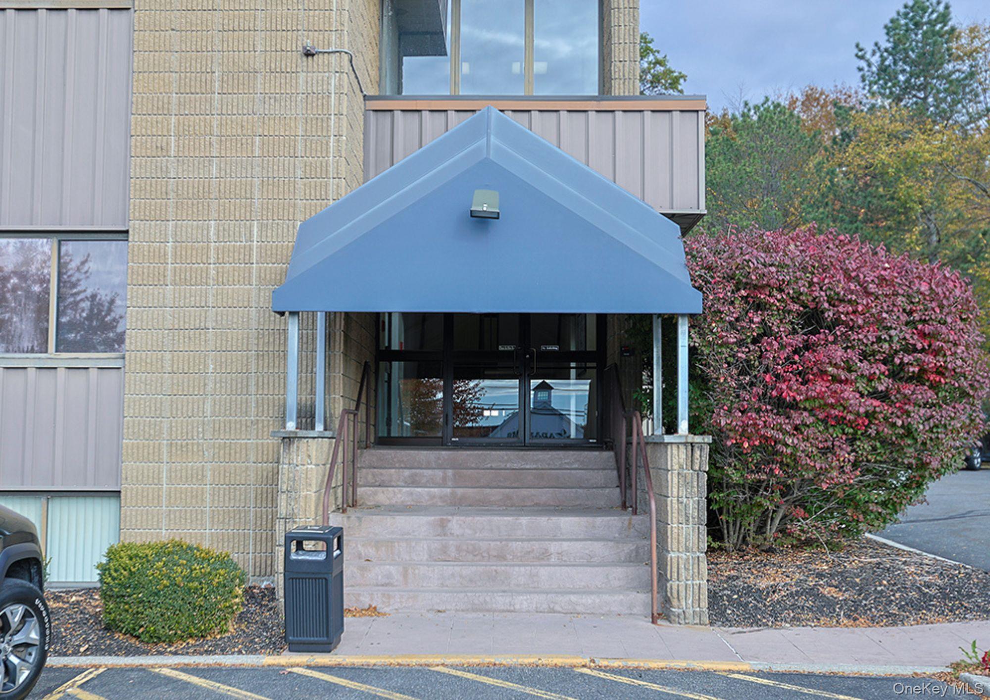 #16 photo, 633 Route 211, Middletown , NY 10941