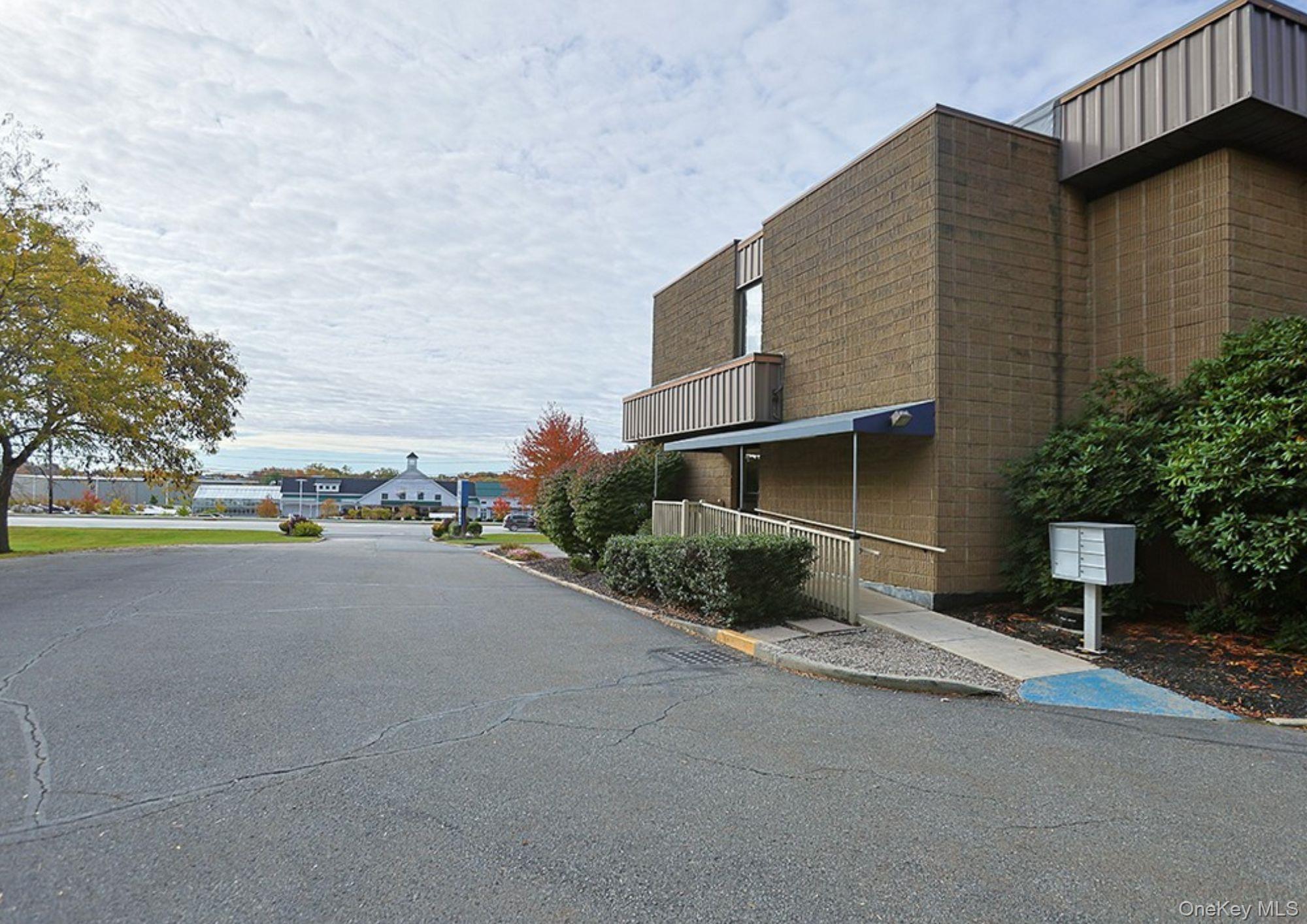 #8 photo, 633 Route 211, Middletown , NY 10941