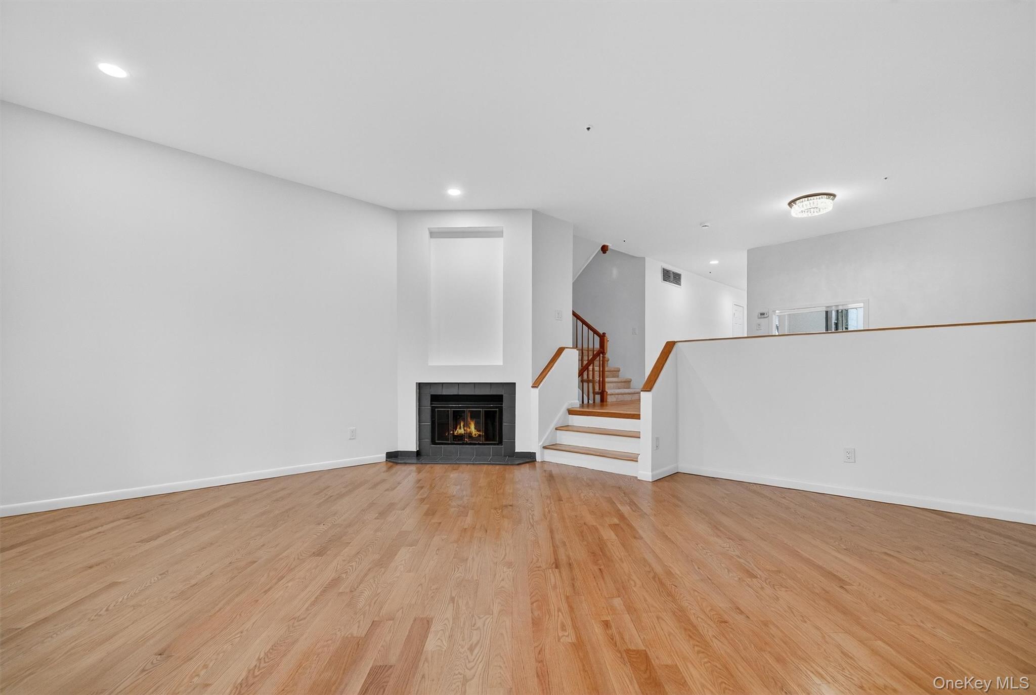 #10 photo, 57 Boulder Ridge Road, Scarsdale , NY 10583