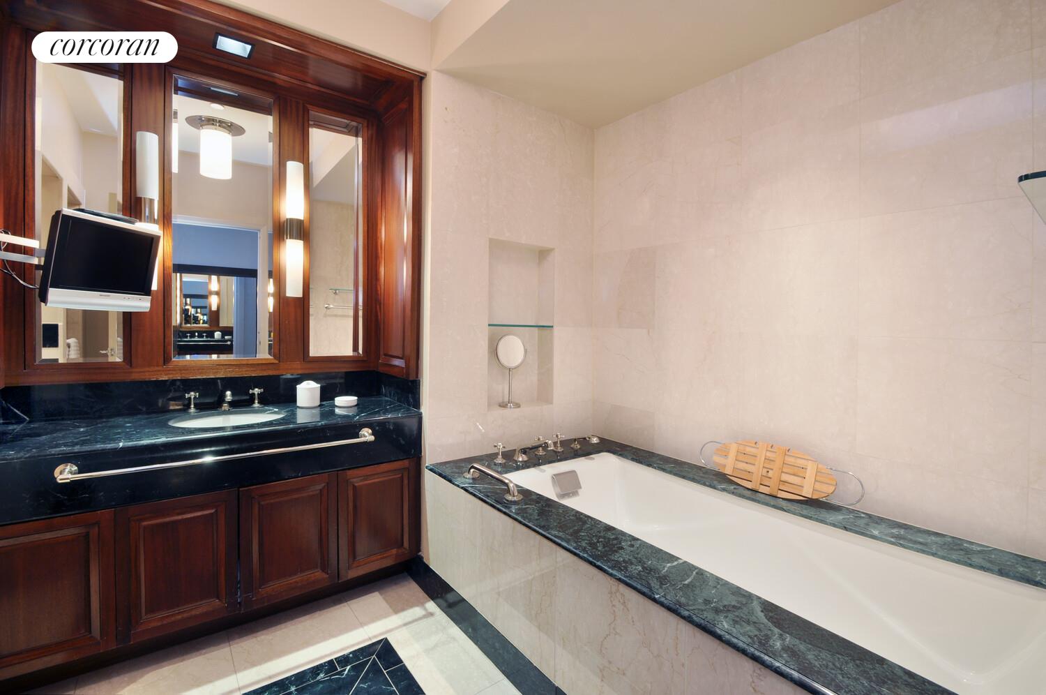 #4 photo, New York City, マンハッタン Financial District , NY 10005