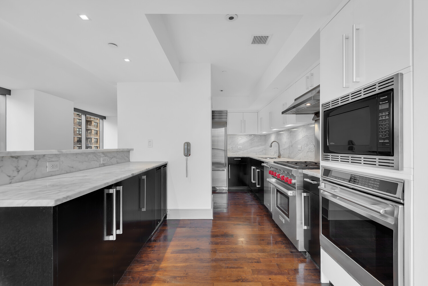 #4 photo, 300 E 79TH Street, マンハッタン Lenox Hill , NY 10075